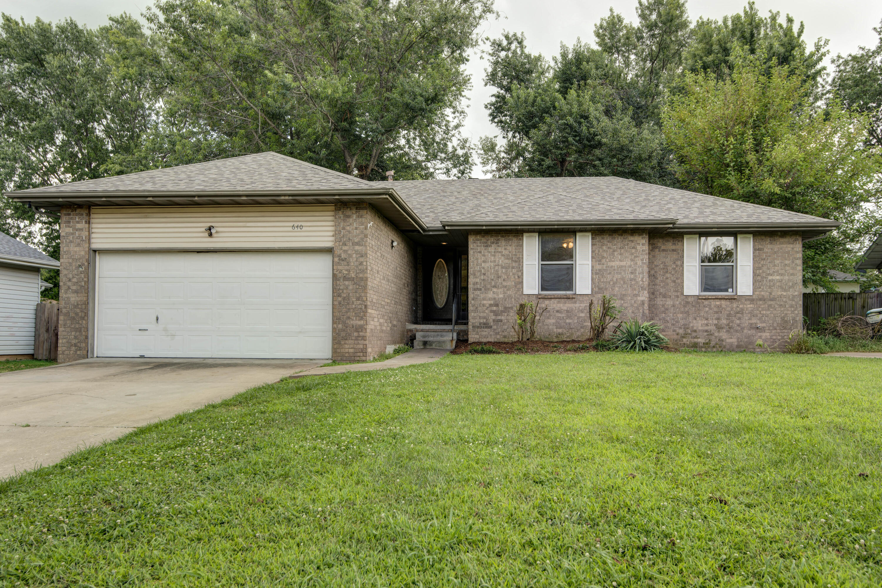 640 E Kerr Street, Springfield MO 65803