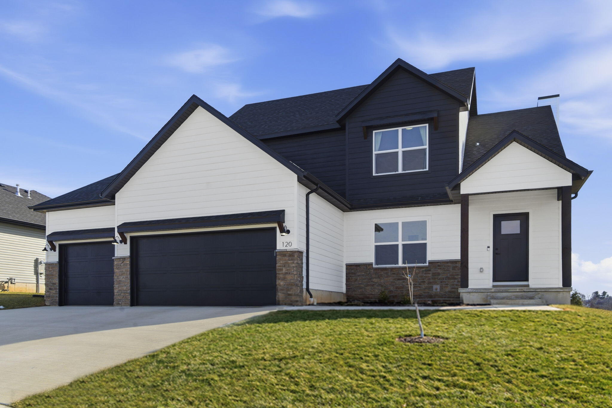 120 E Chloe Lane, Republic MO 65738