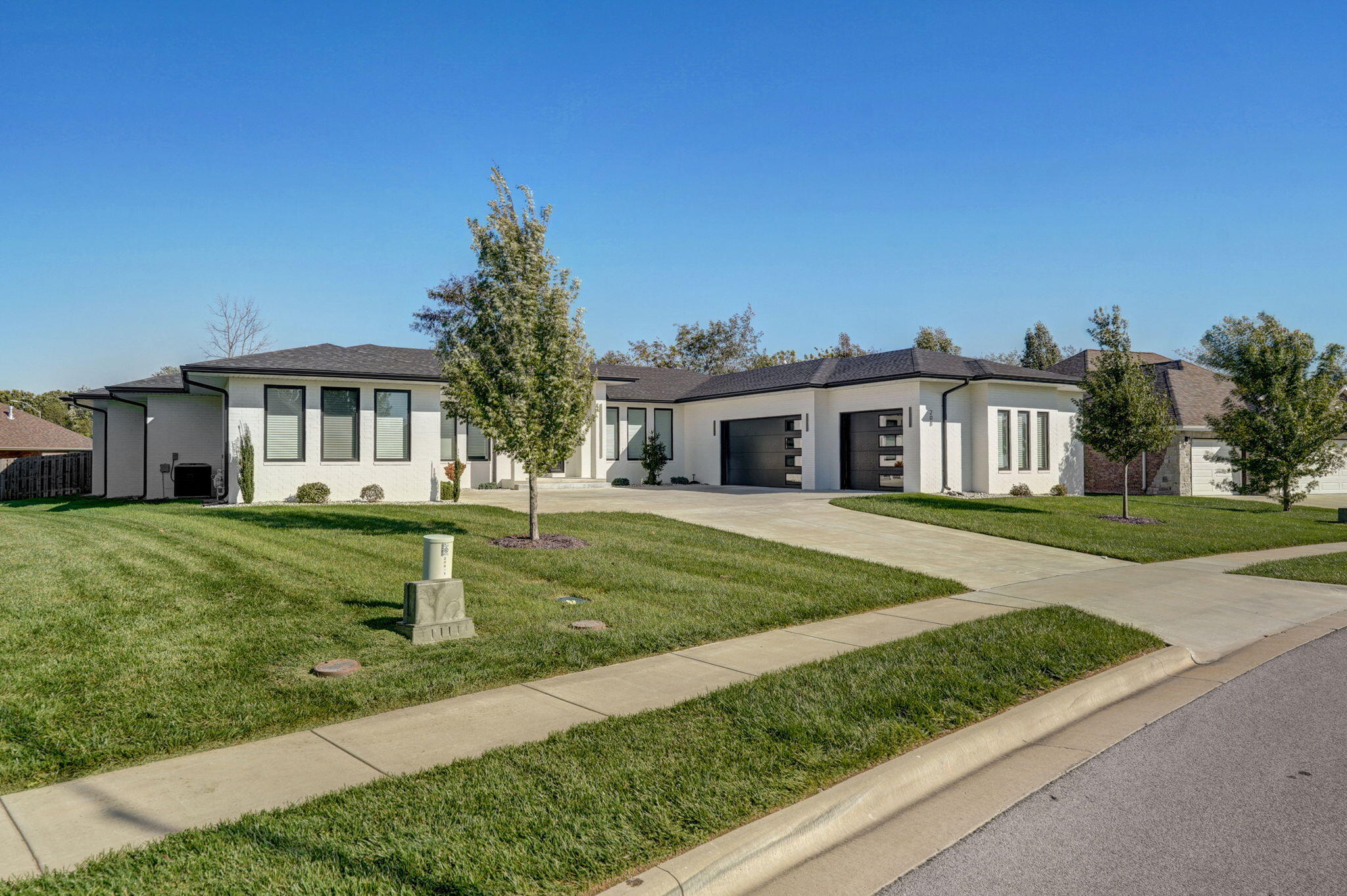 208 N Glengary Drive, Nixa MO 65714