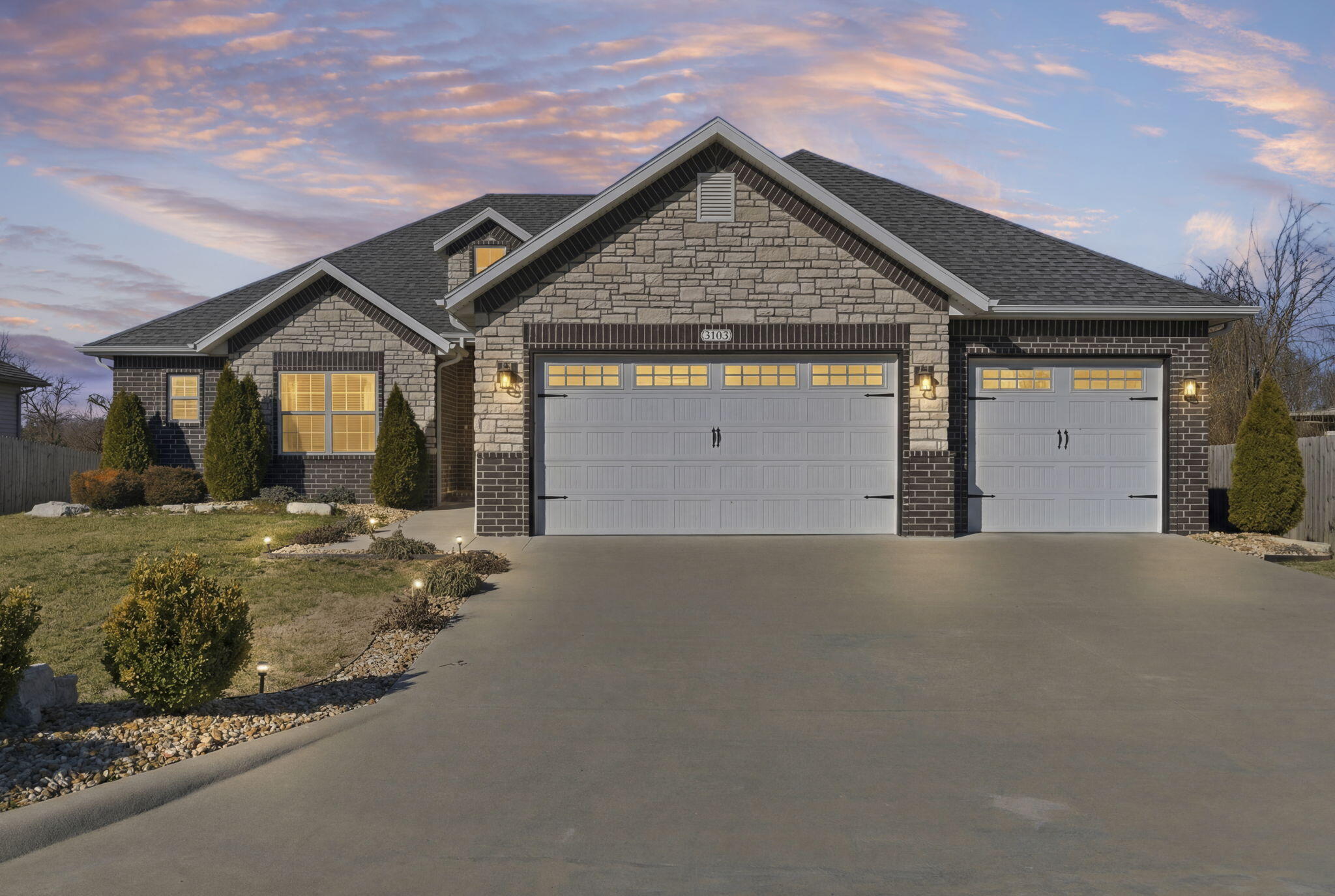 3133 N Dickerson Avenue, Springfield MO 65803