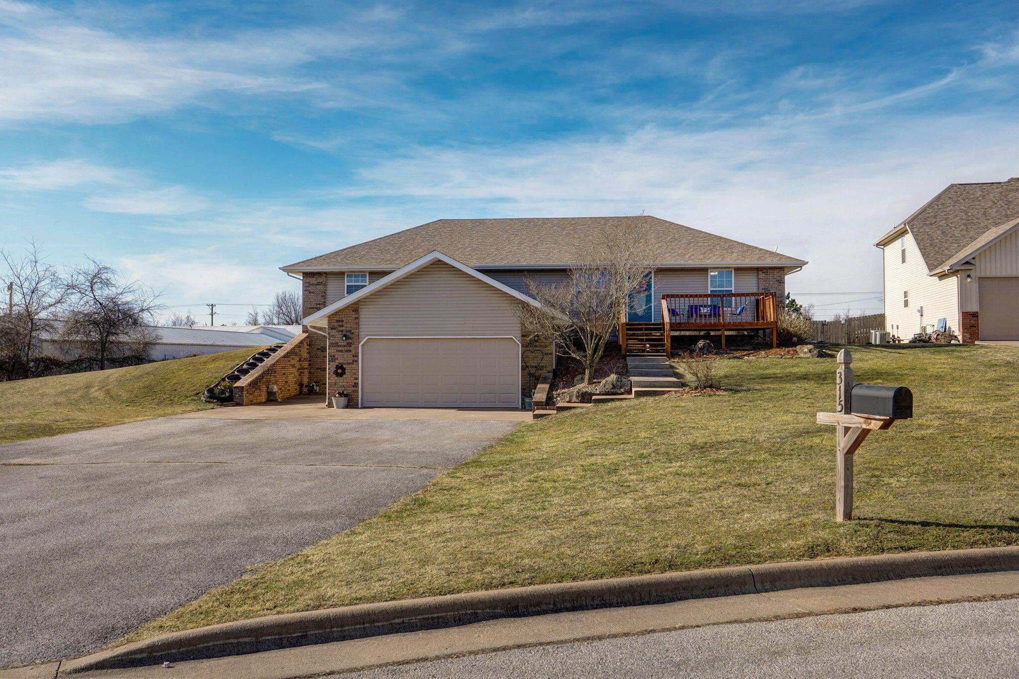 315 W Rainey Street, Ozark MO 65721