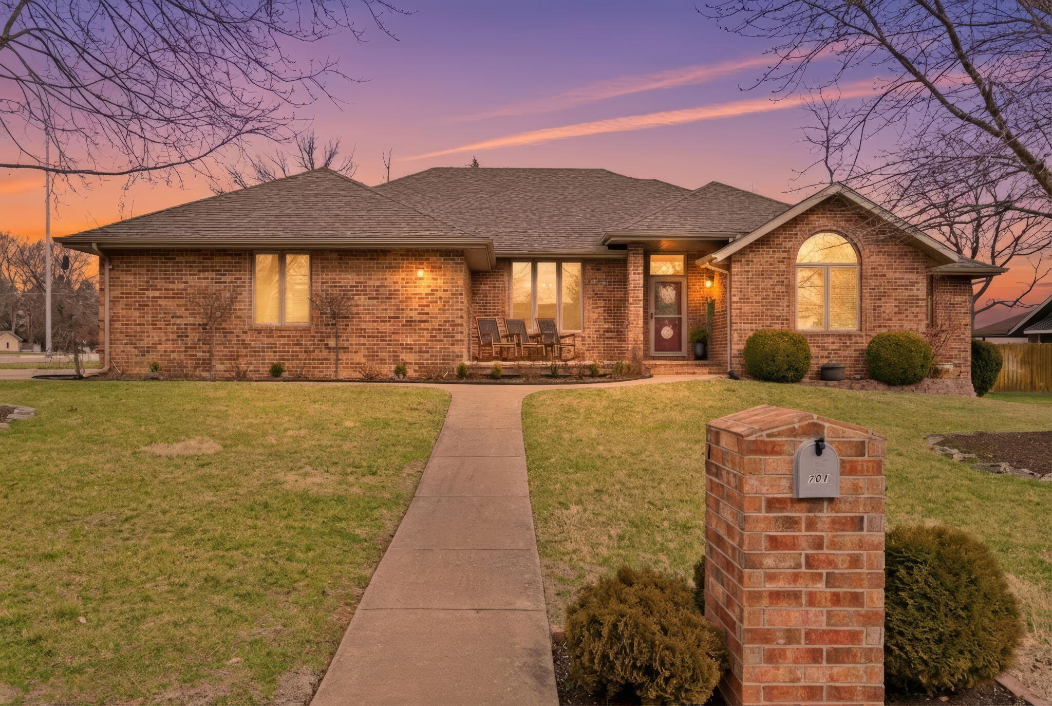 701 E Bennett Court, Nixa MO 65714