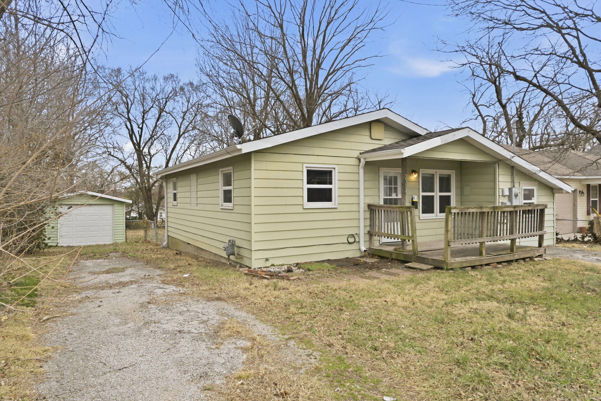 2312 N Main Avenue, Springfield MO 65803