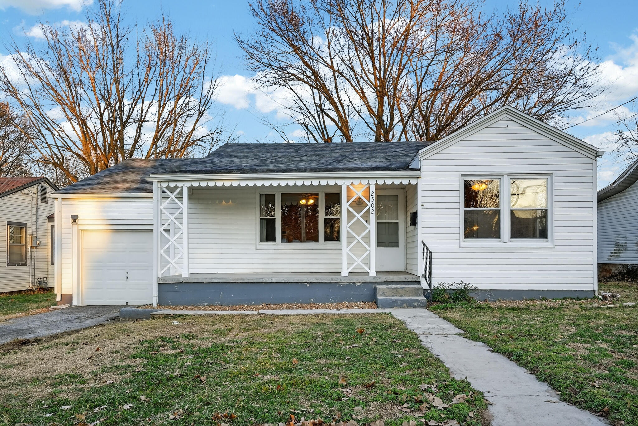 2502 N Campbell Avenue, Springfield MO 65803