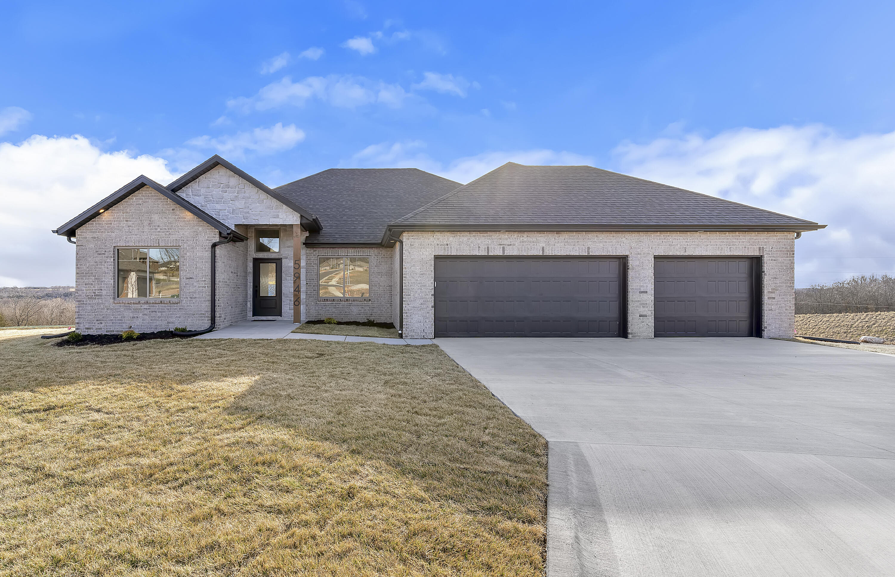 5946 S Hearthstone Court, Springfield MO 65810