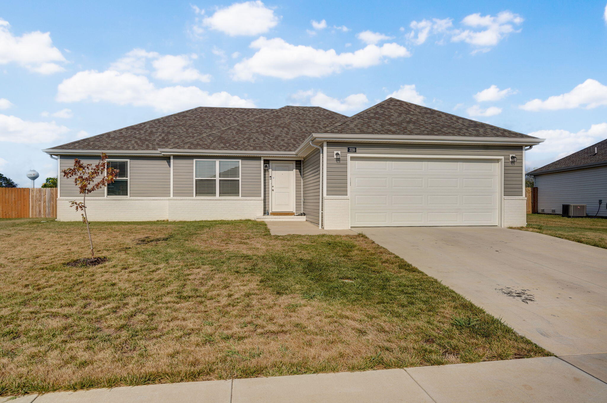 328 E Melton Road, Ozark MO 65721