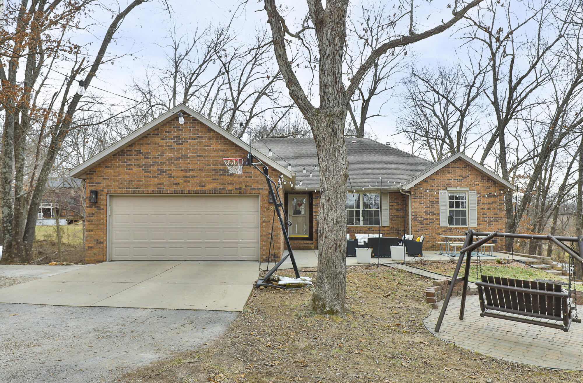 184 N Apricot Court, Nixa MO 65714