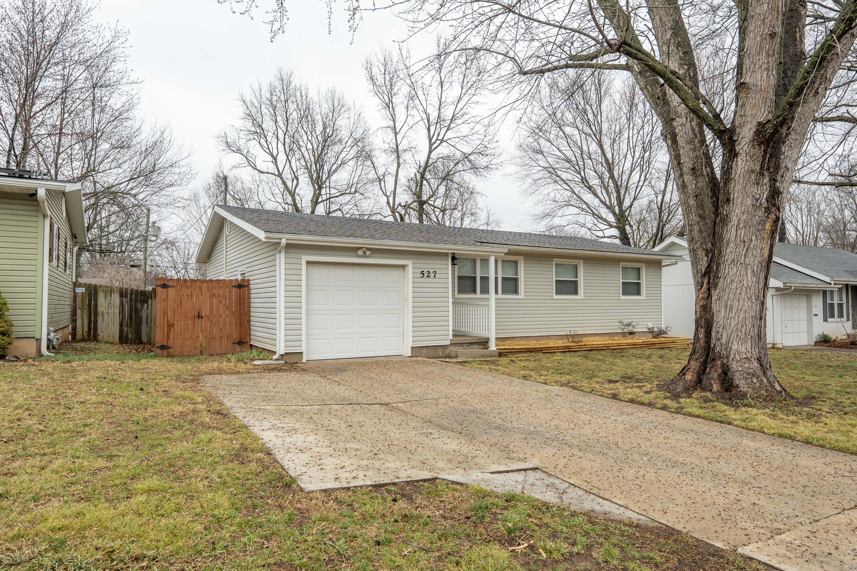 527 E Greenwood Street, Springfield MO 65807