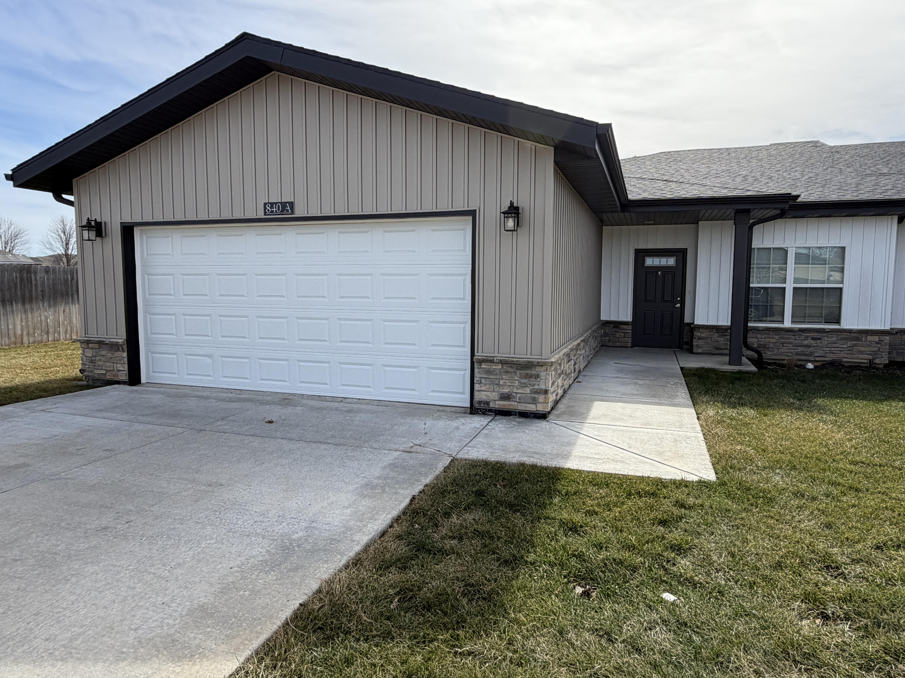 840a W Logan Street, Rogersville MO 65742