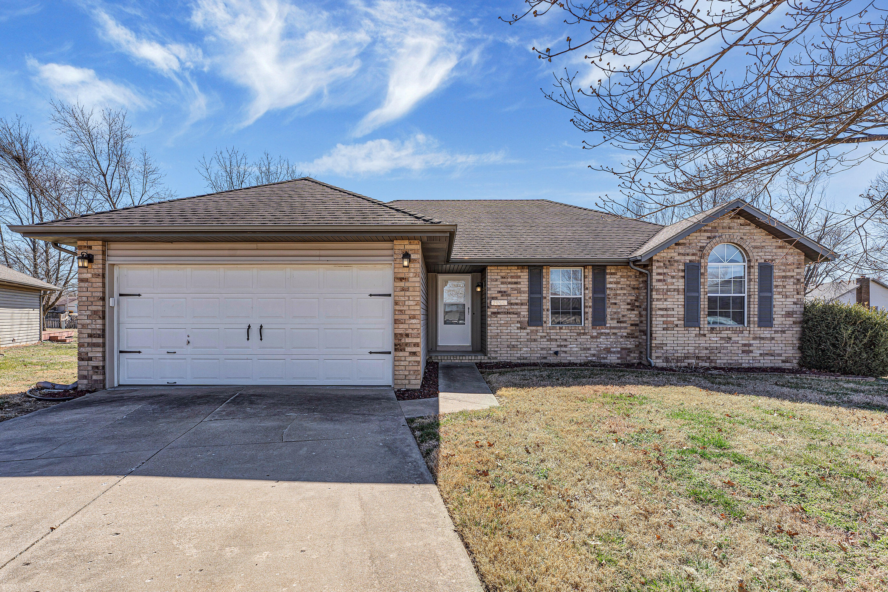 2600 N Wildberry Court, Springfield MO 65802