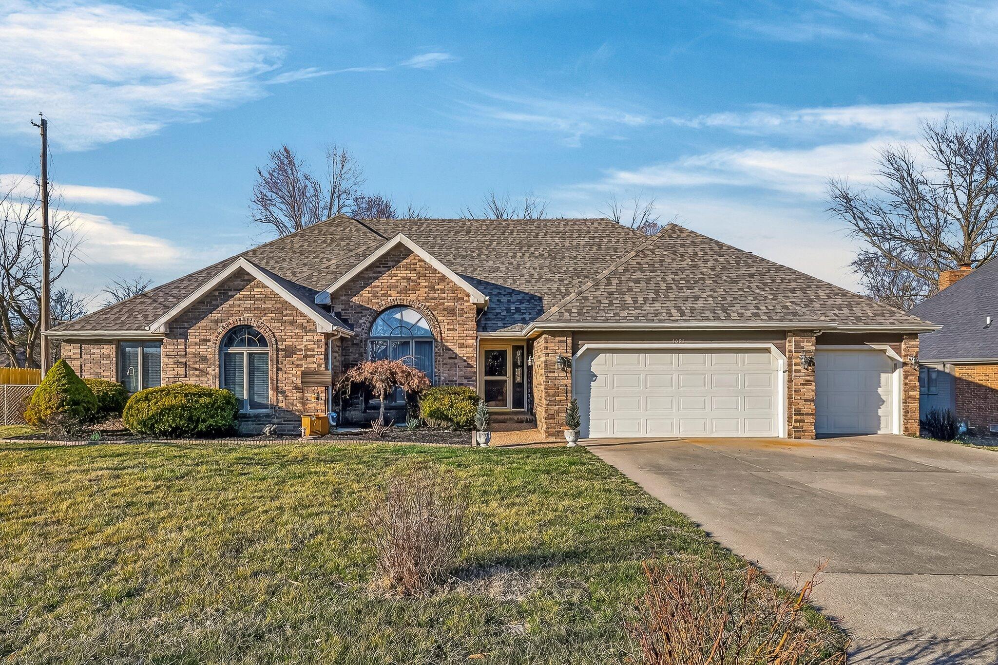 4081 E Kingsbury Street, Springfield MO 65809