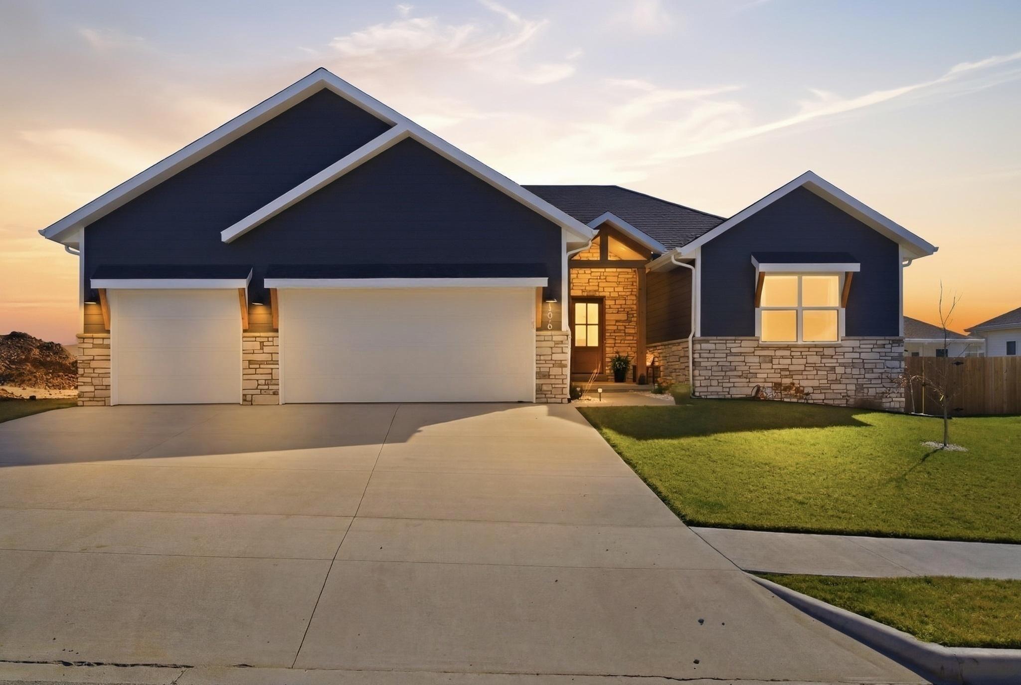 198 E Chloe Lane, Republic MO 65738