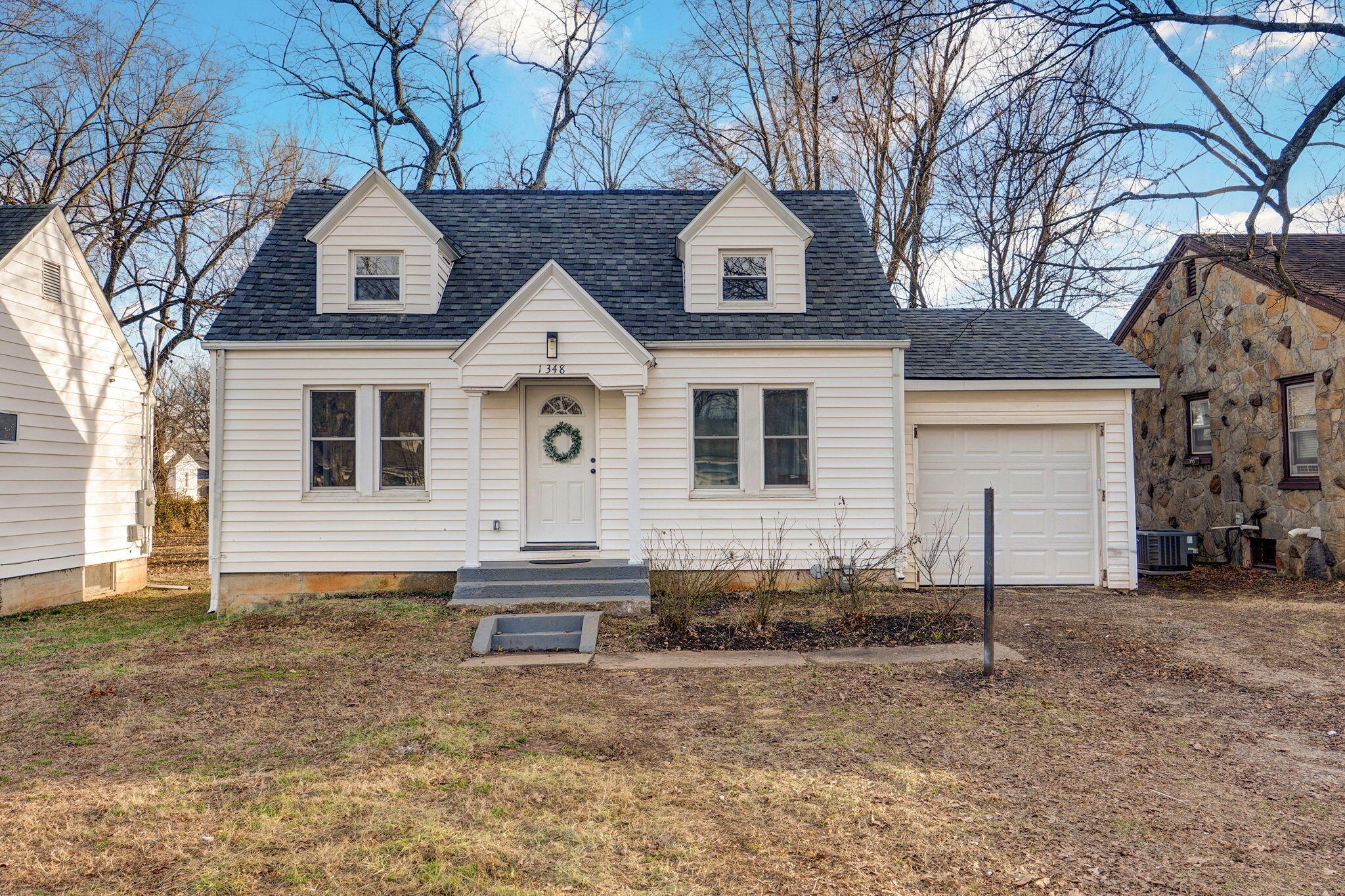 1348 E Stanford Street, Springfield MO 65804