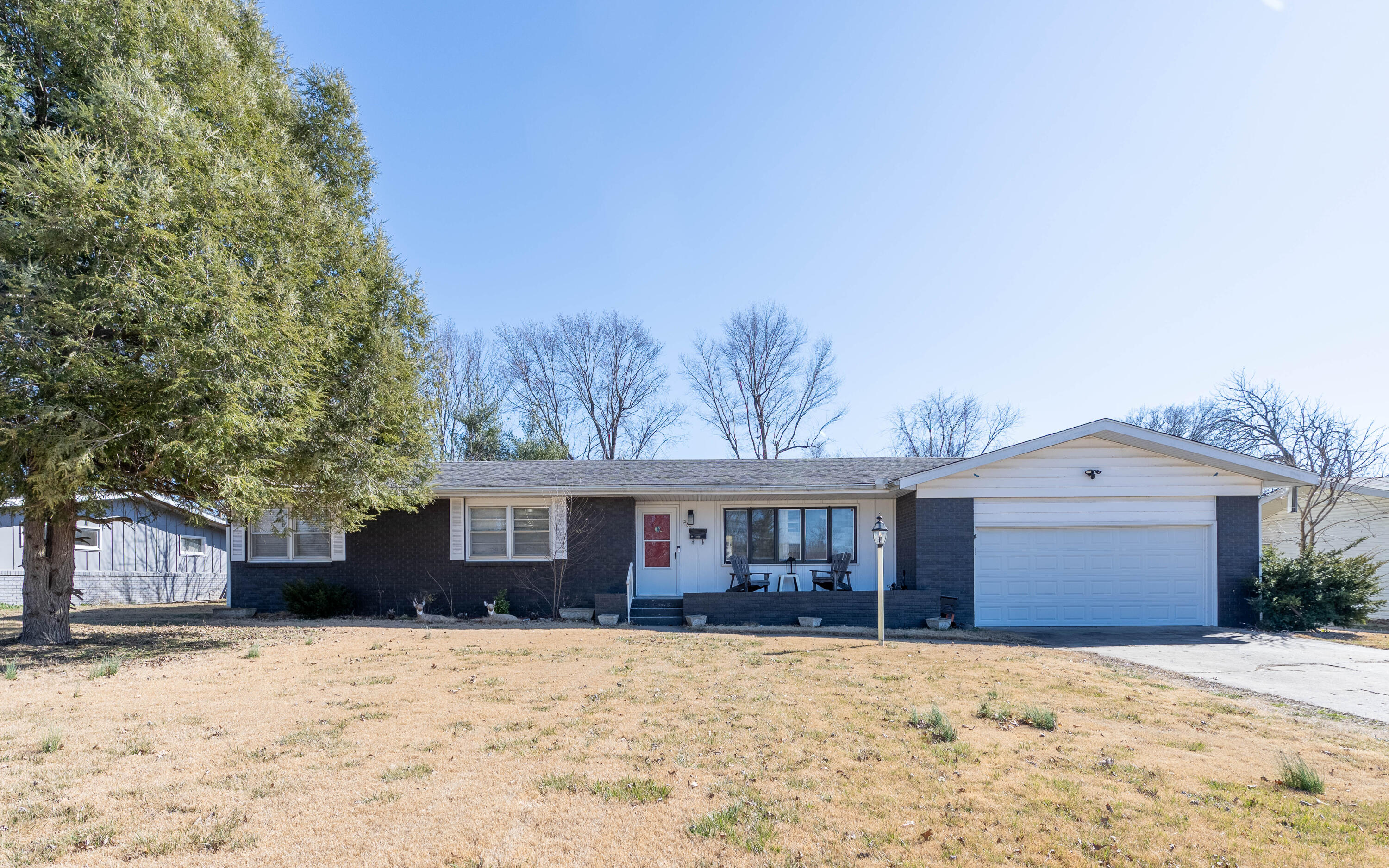 2656 E Southern Hills Boulevard, Springfield MO 65804