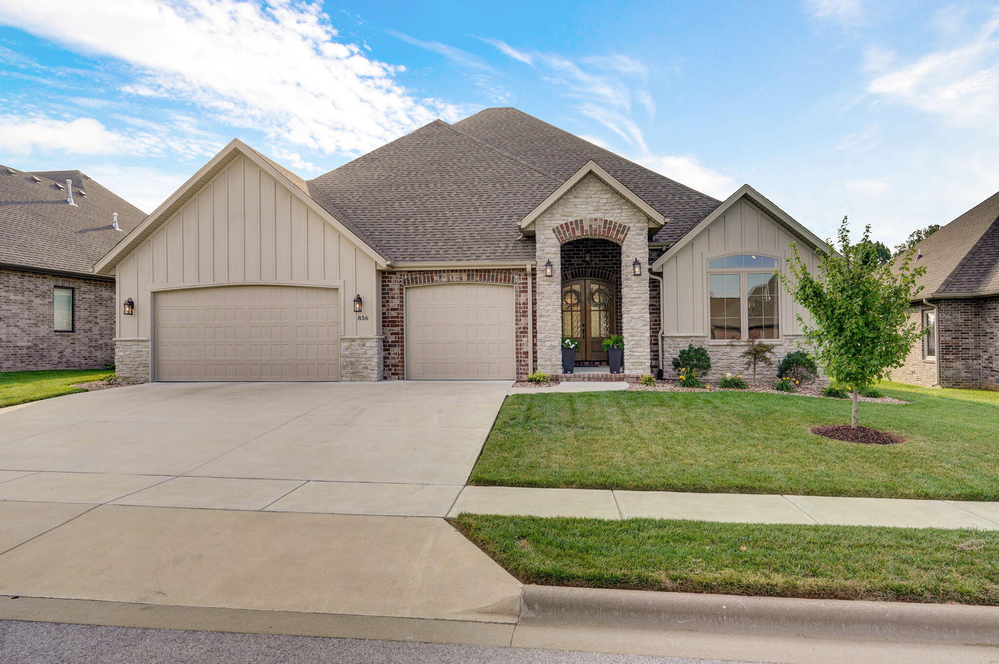 856 E Edenmore Circle, Nixa MO 65714