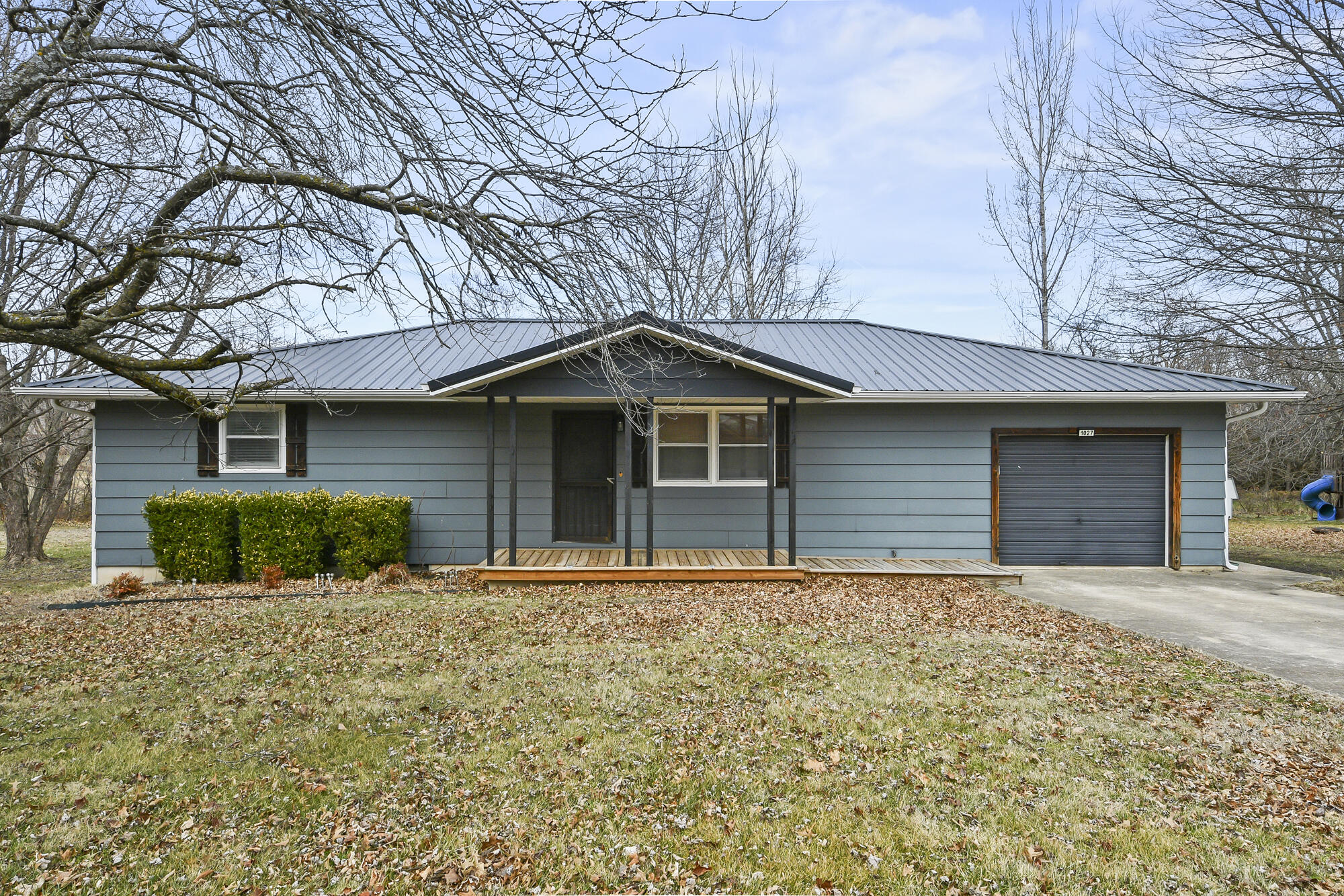 1027 Smith Avenue, Marshfield MO 65706