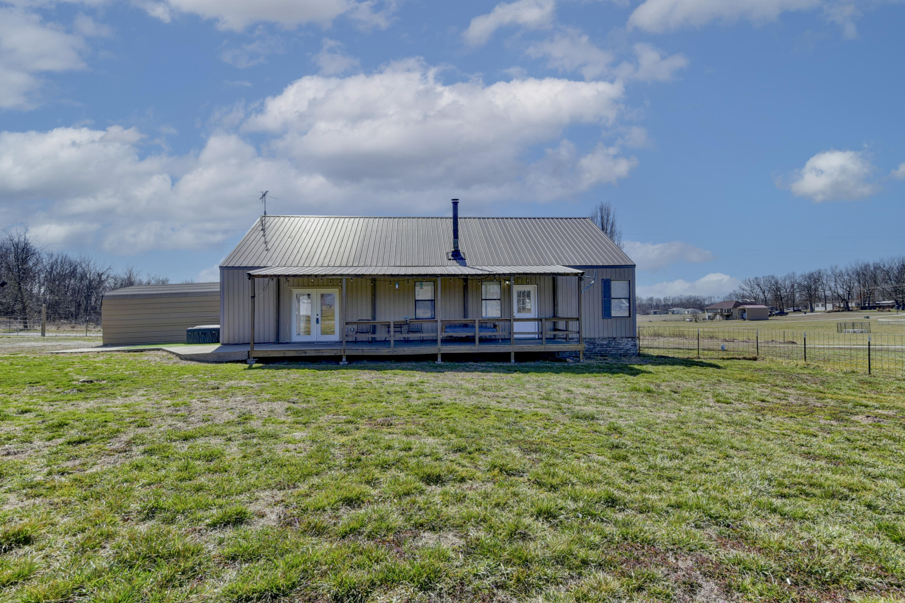 580 S Farm Road 89, Springfield MO 65802