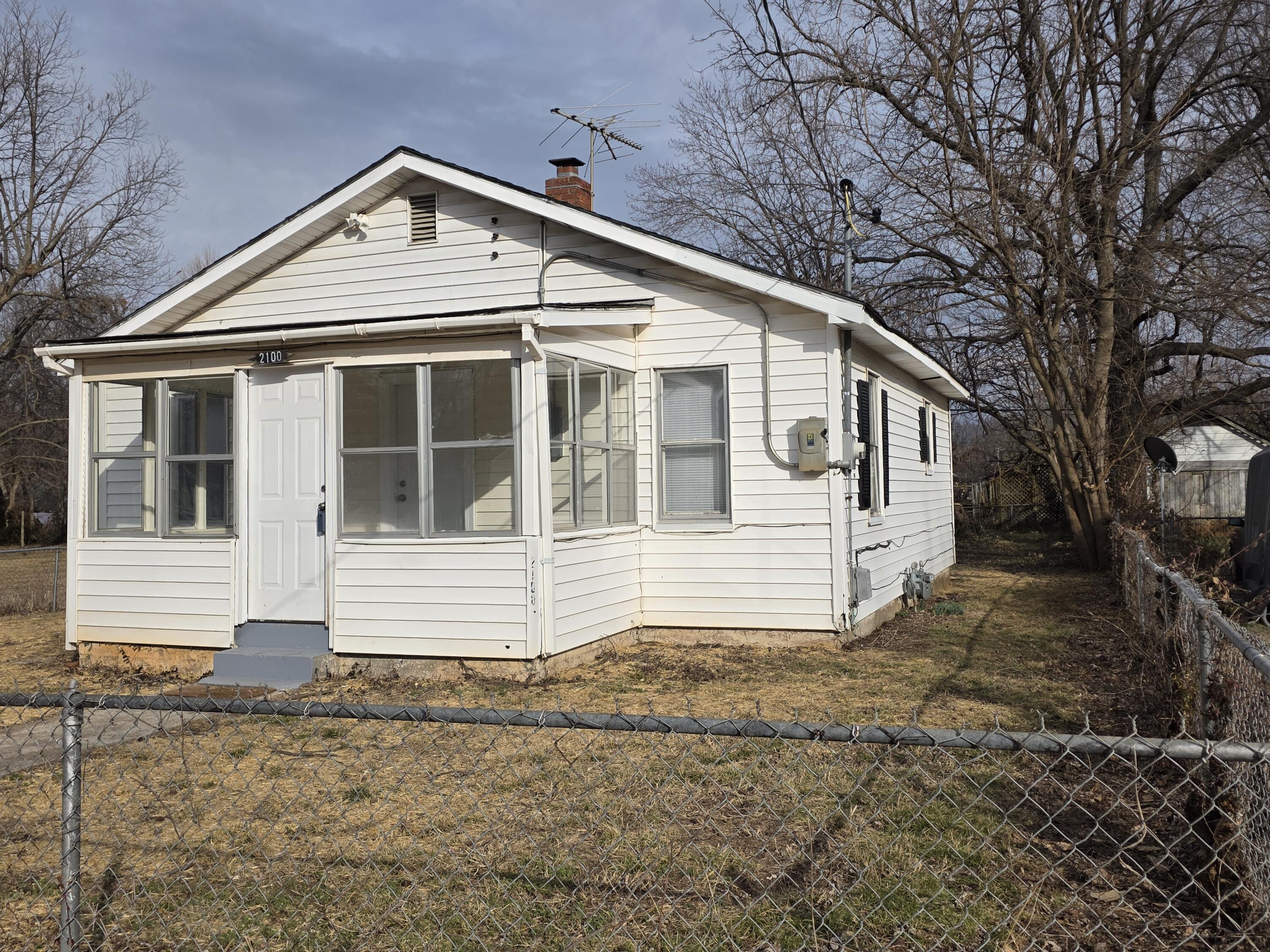 2100 N Park Avenue, Springfield MO 65803