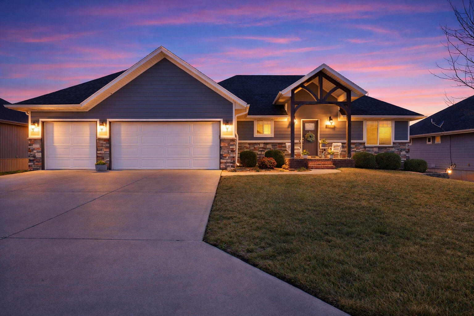 1201 S Natchez Road, Republic MO 65738