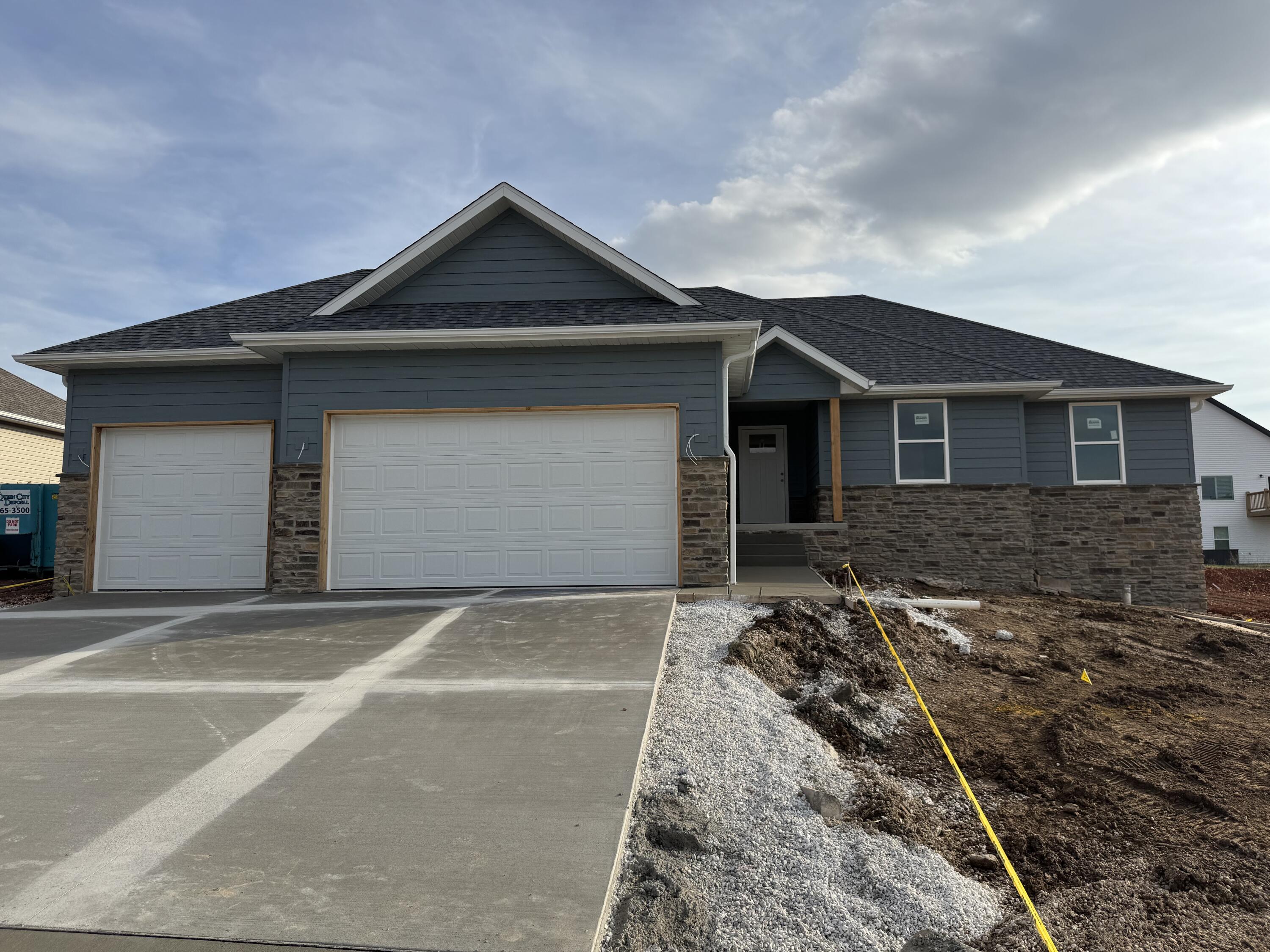 2604 W Pigeon Drive, Ozark MO 65721