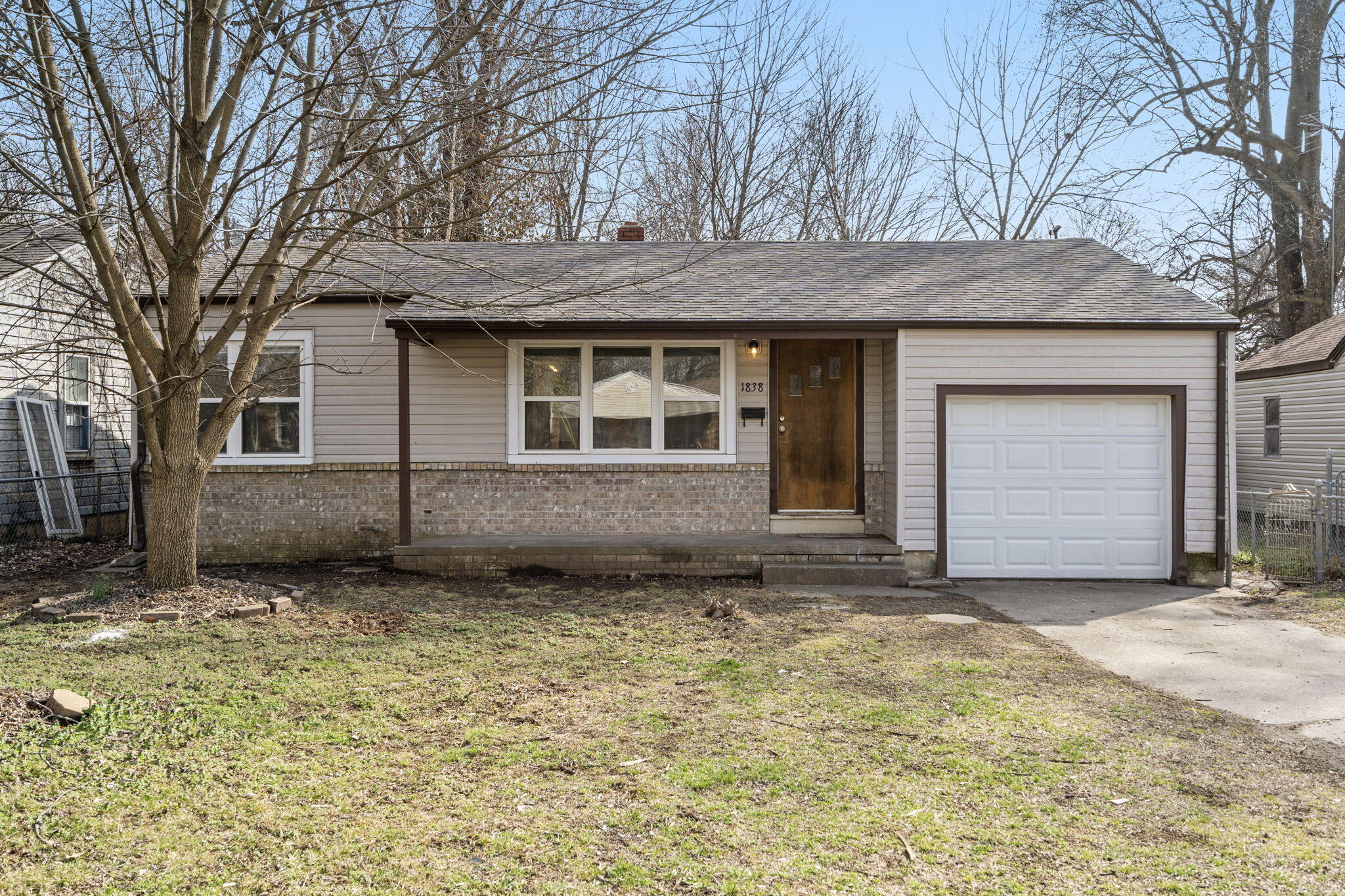 1838 E Monroe Terrace, Springfield MO 65802