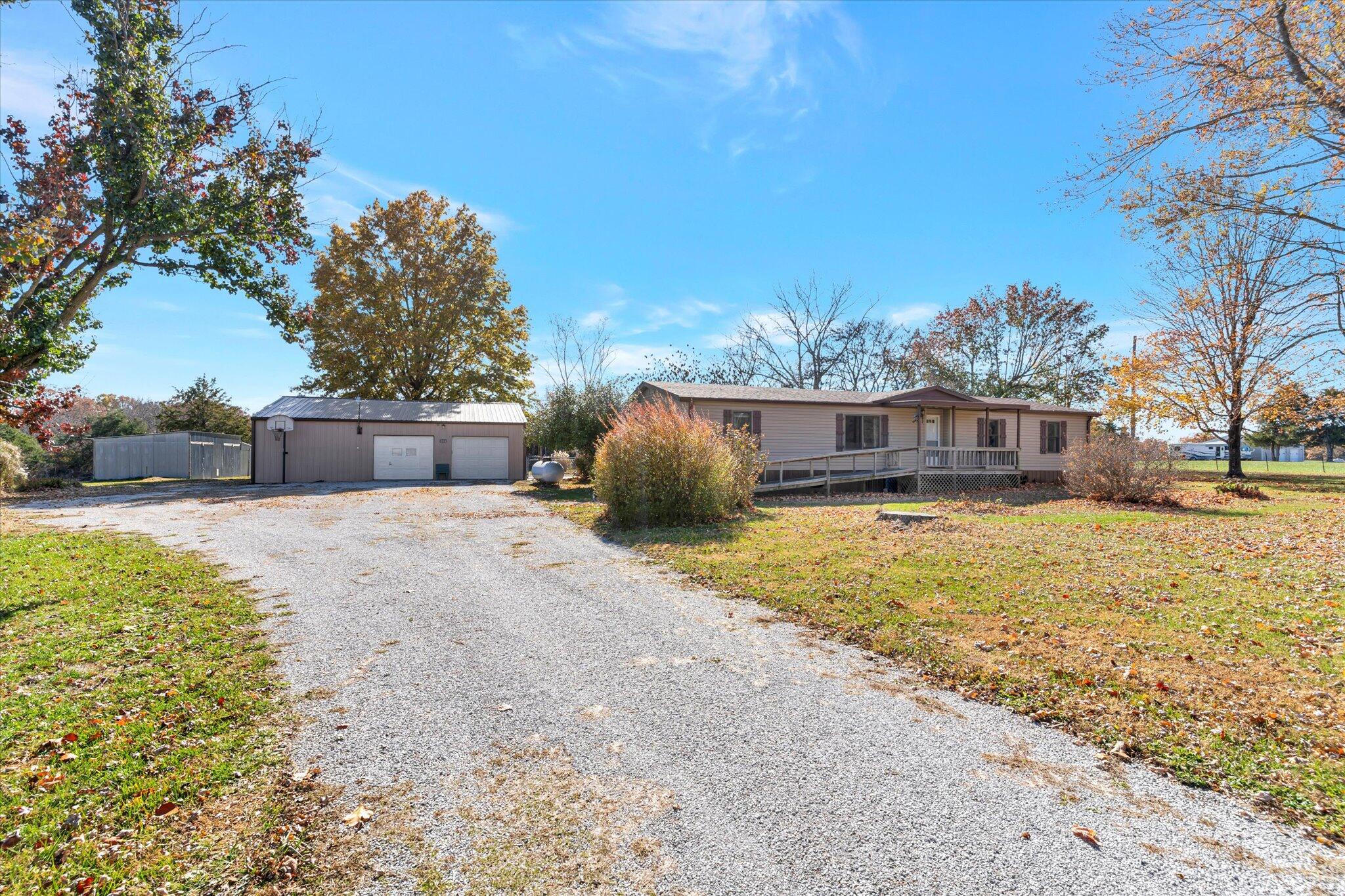208 Carter Road, Sparta MO 65753