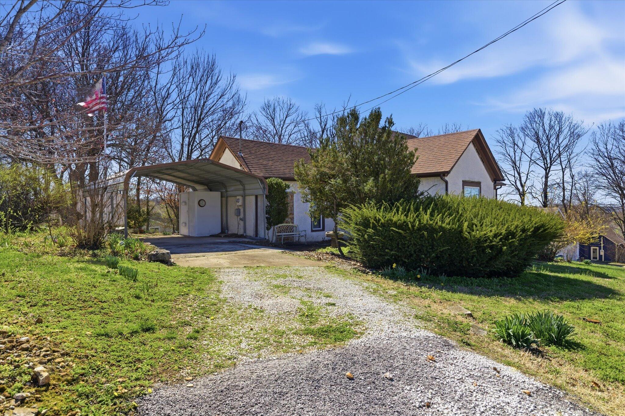 404 E Oak Street, Ozark MO 65721
