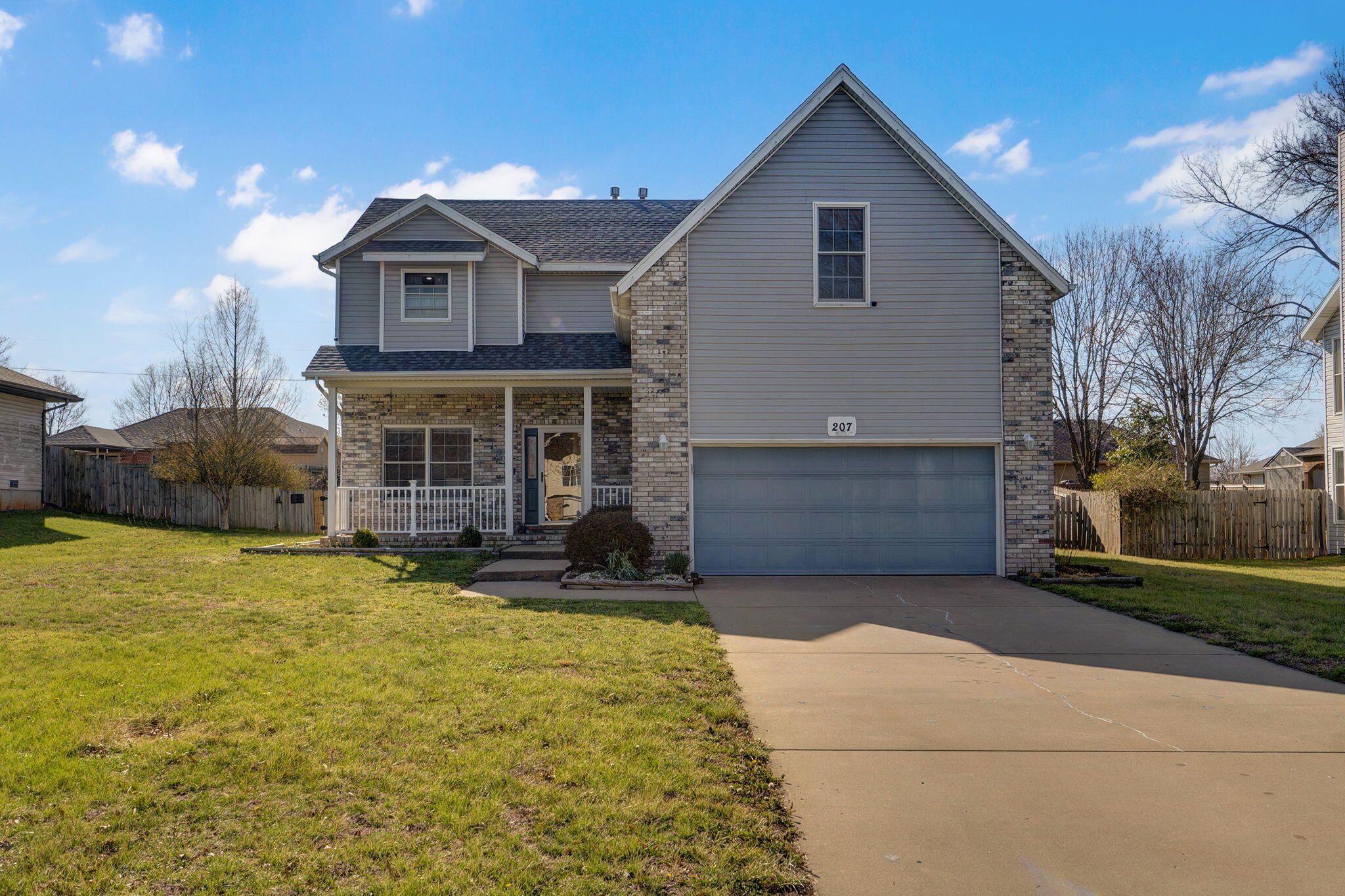 207 N Meadow Street, Nixa MO 65714