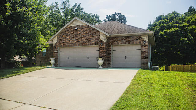 5618 E Pearson Parkway, Strafford MO 65757