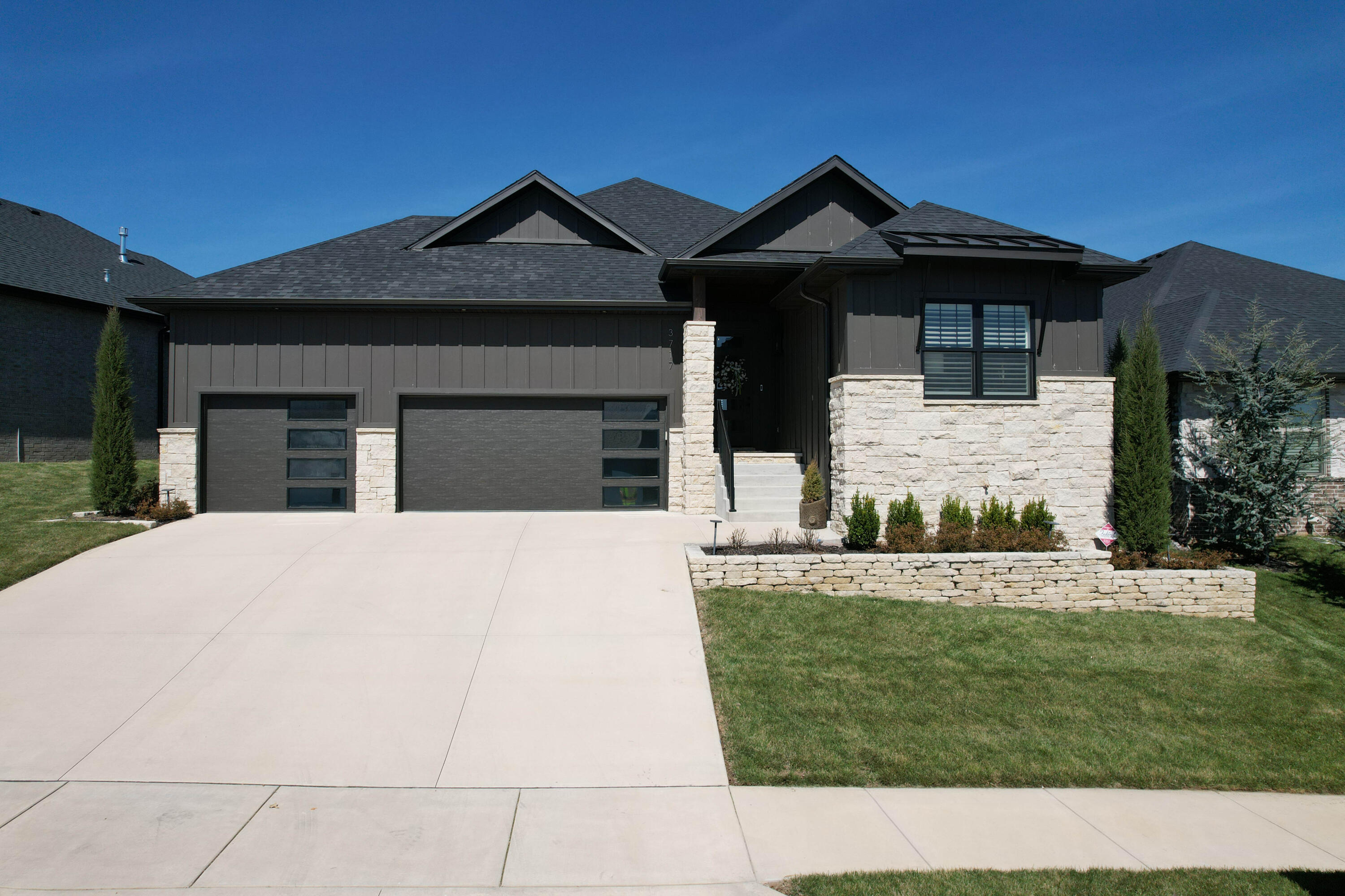 3717 E Hutcheson Avenue, Springfield MO 65802