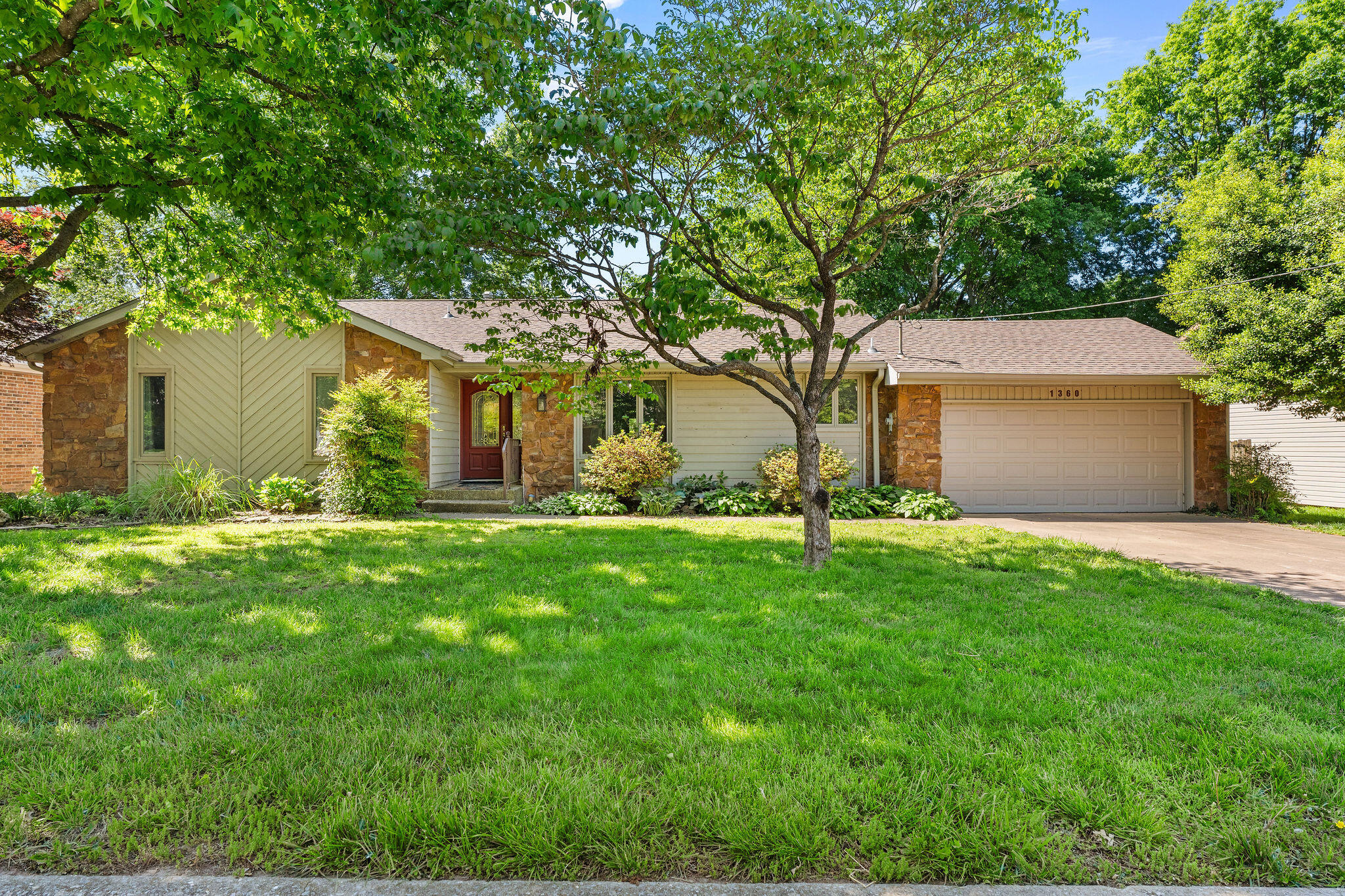 1360 E Lafayette Street, Springfield MO 65804
