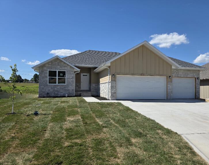 679 W Castor Loop, Nixa MO 65714