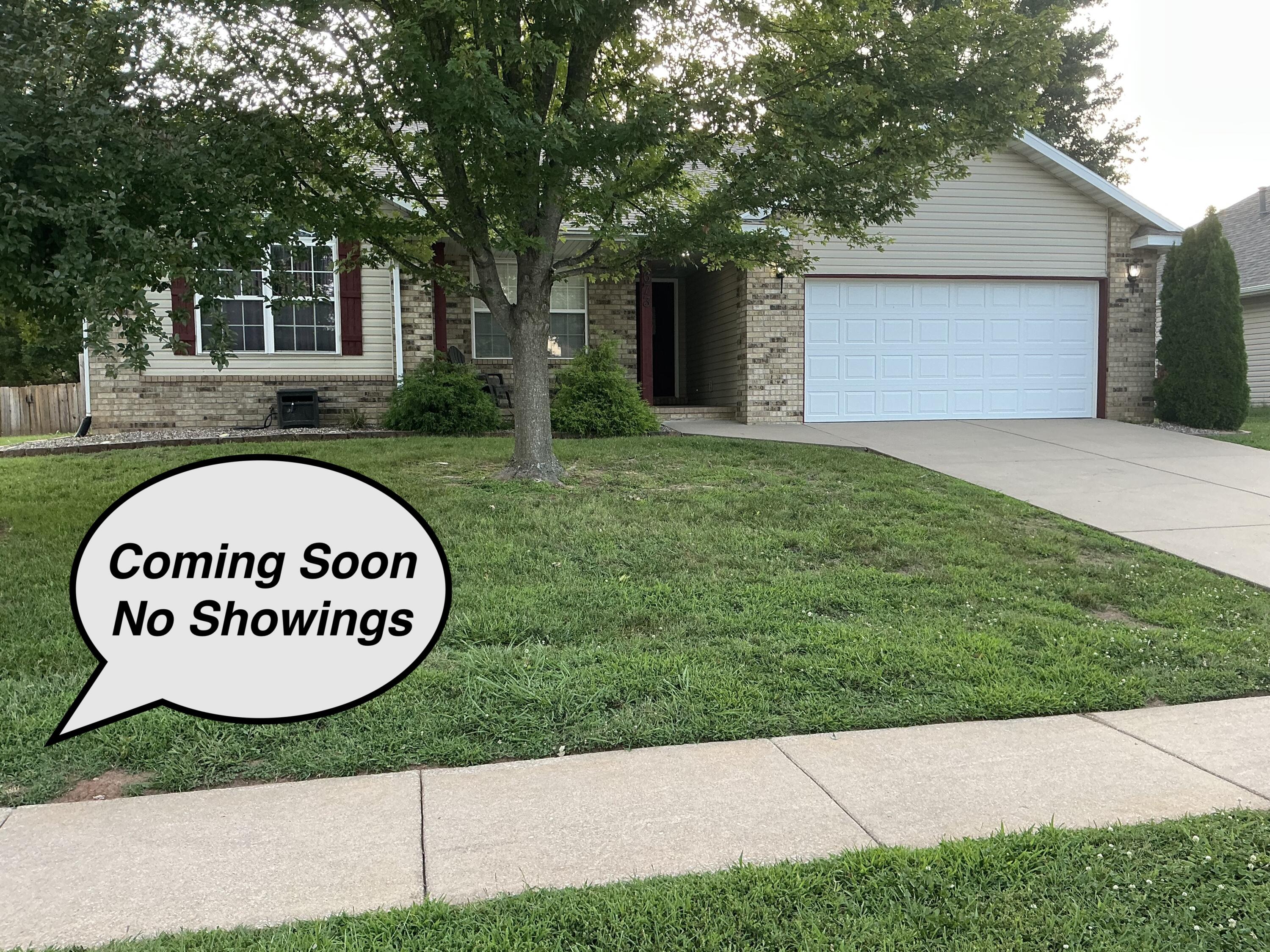 1673 S Fisk Avenue, Springfield MO 65802