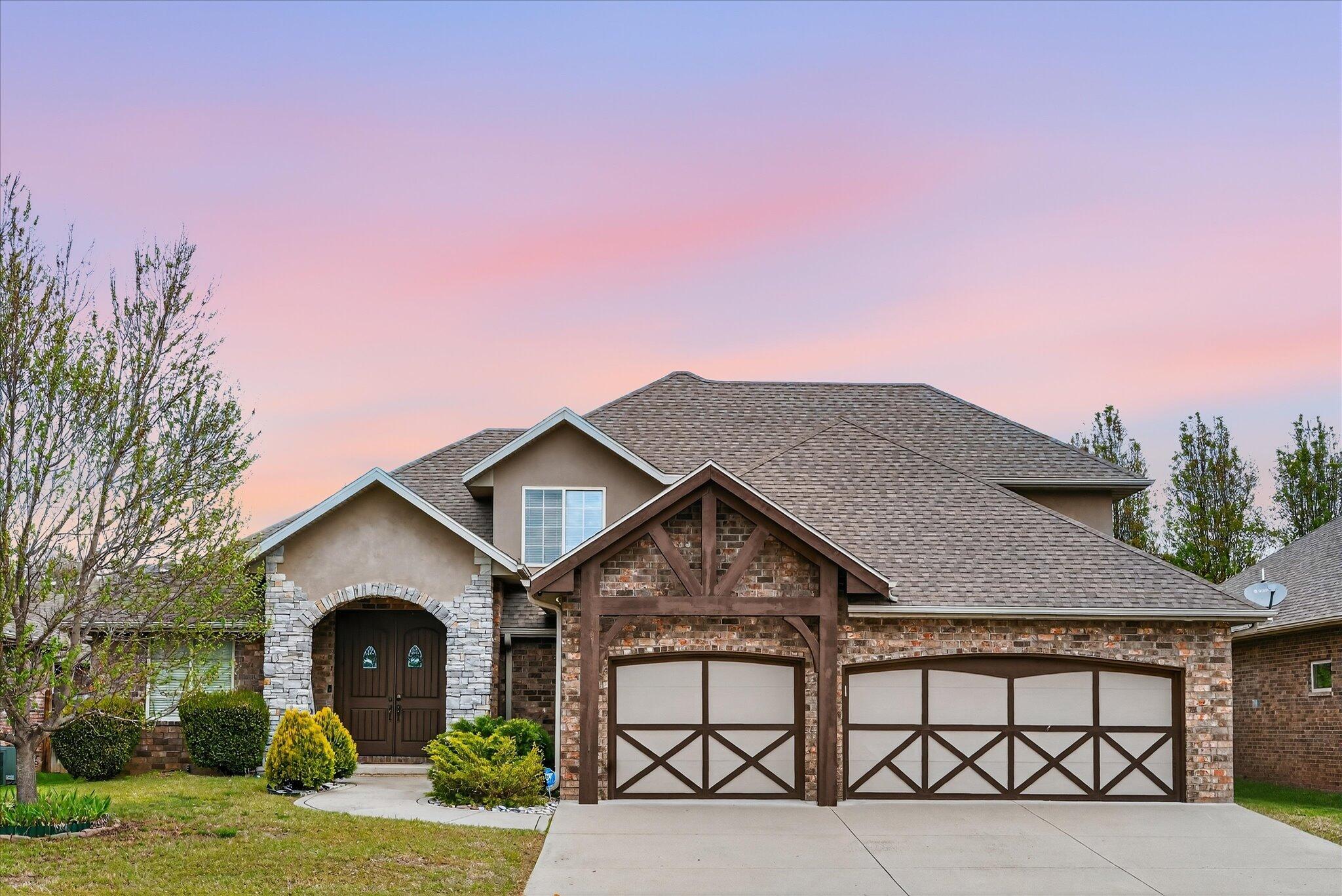 3245 W Brett Drive, Springfield MO 65810