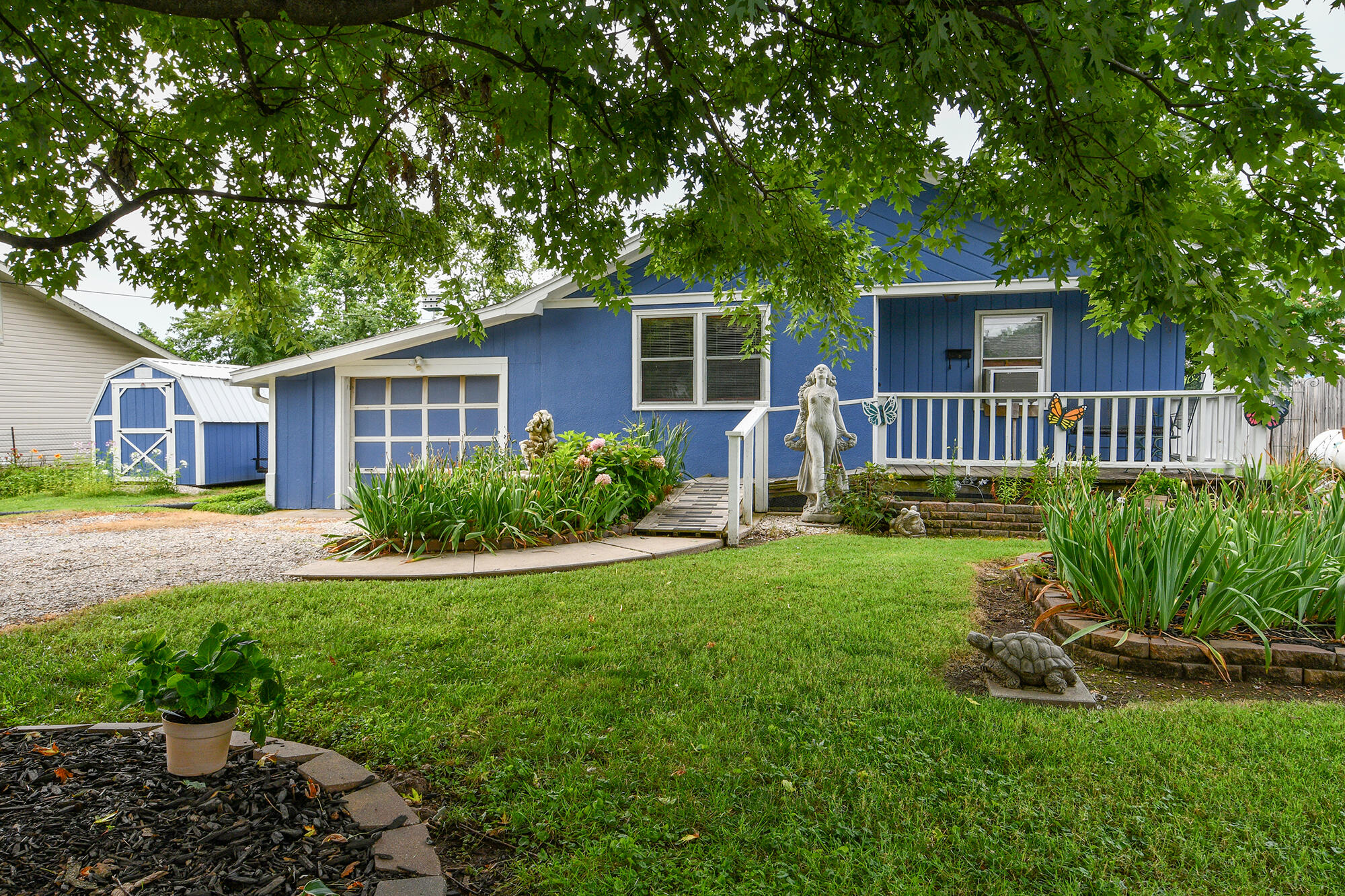 622 E Madison Street, Marshfield MO 65706