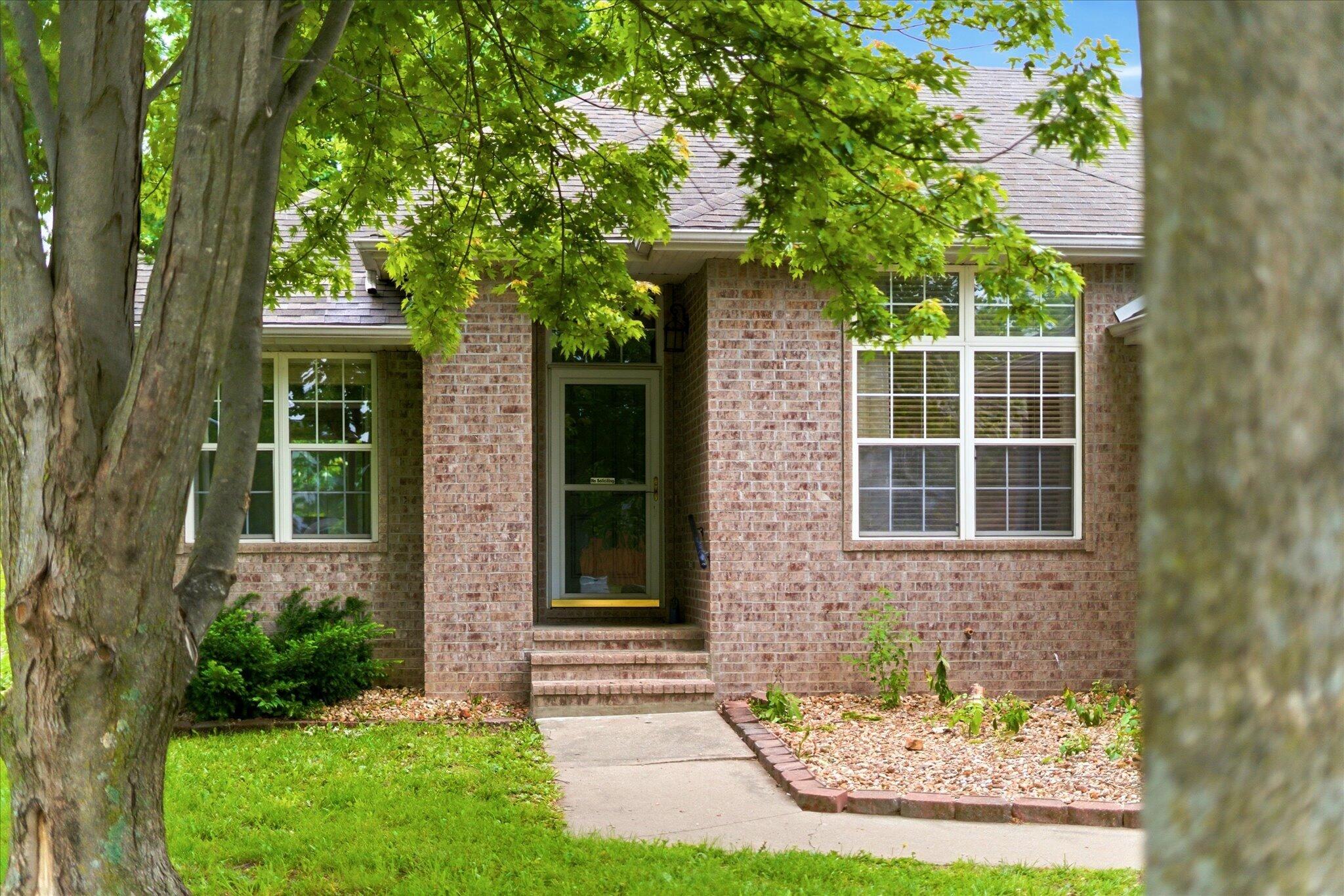 502 S Pepperhill Drive, Nixa MO 65714