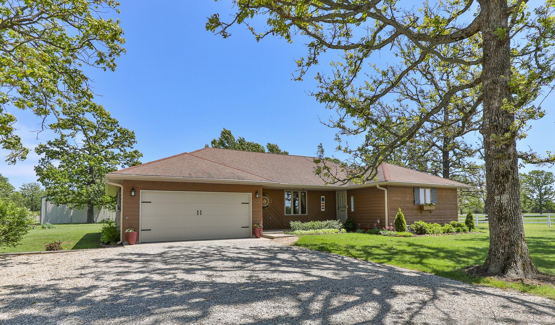 2274 Cologna Road, Marshfield MO 65706