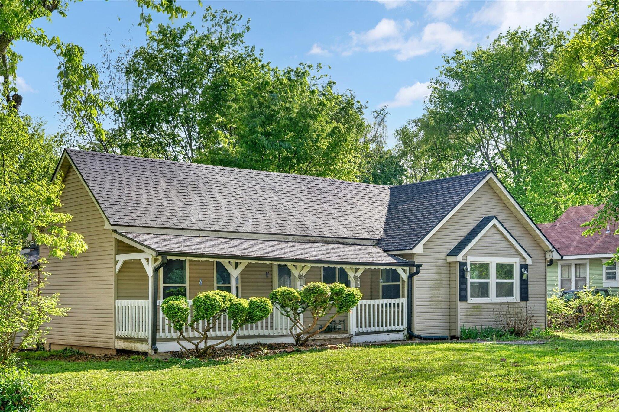 154 E Brooks Street, Republic MO 65738