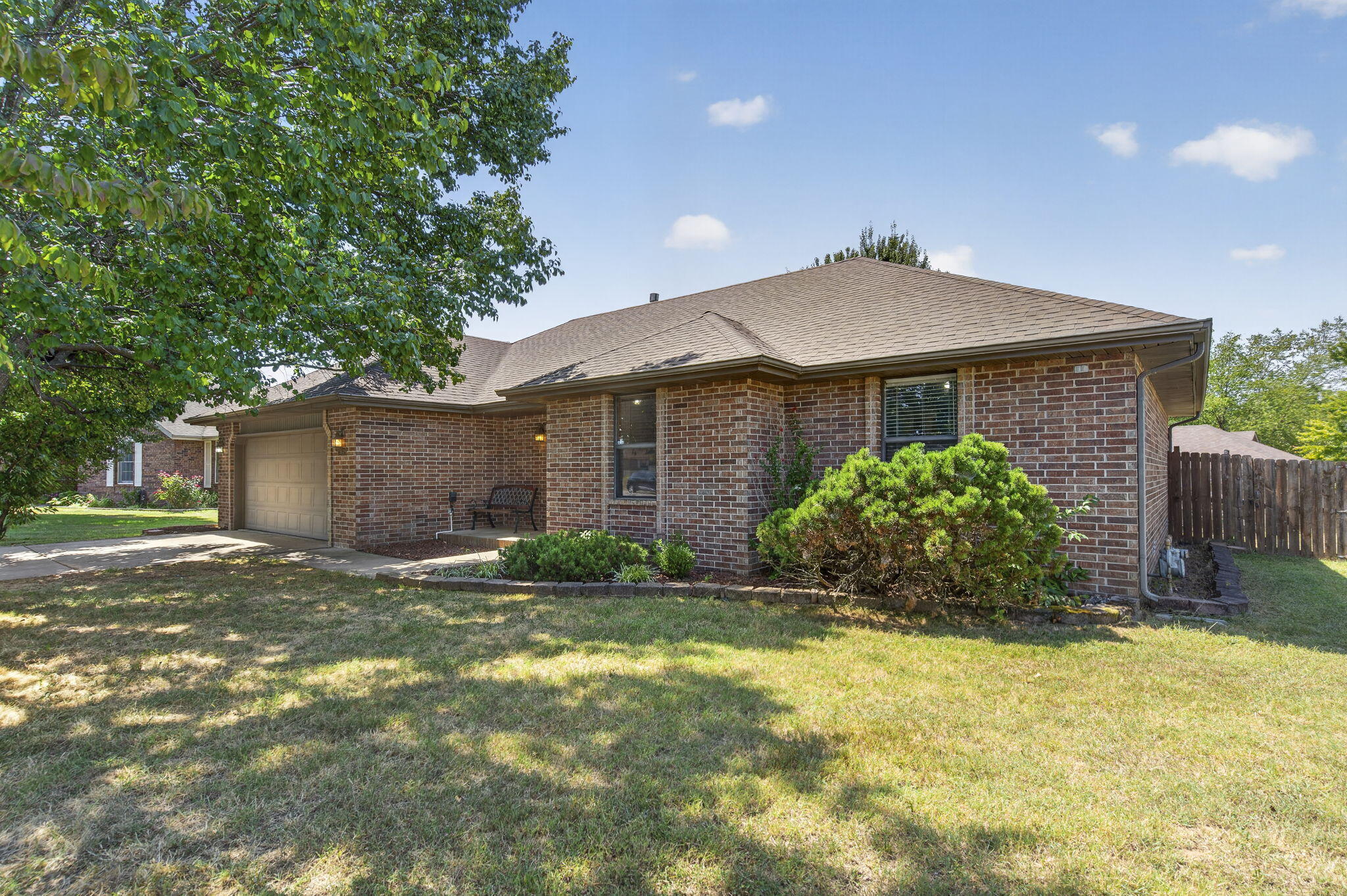3648 W Shawnee Drive, Springfield MO 65810
