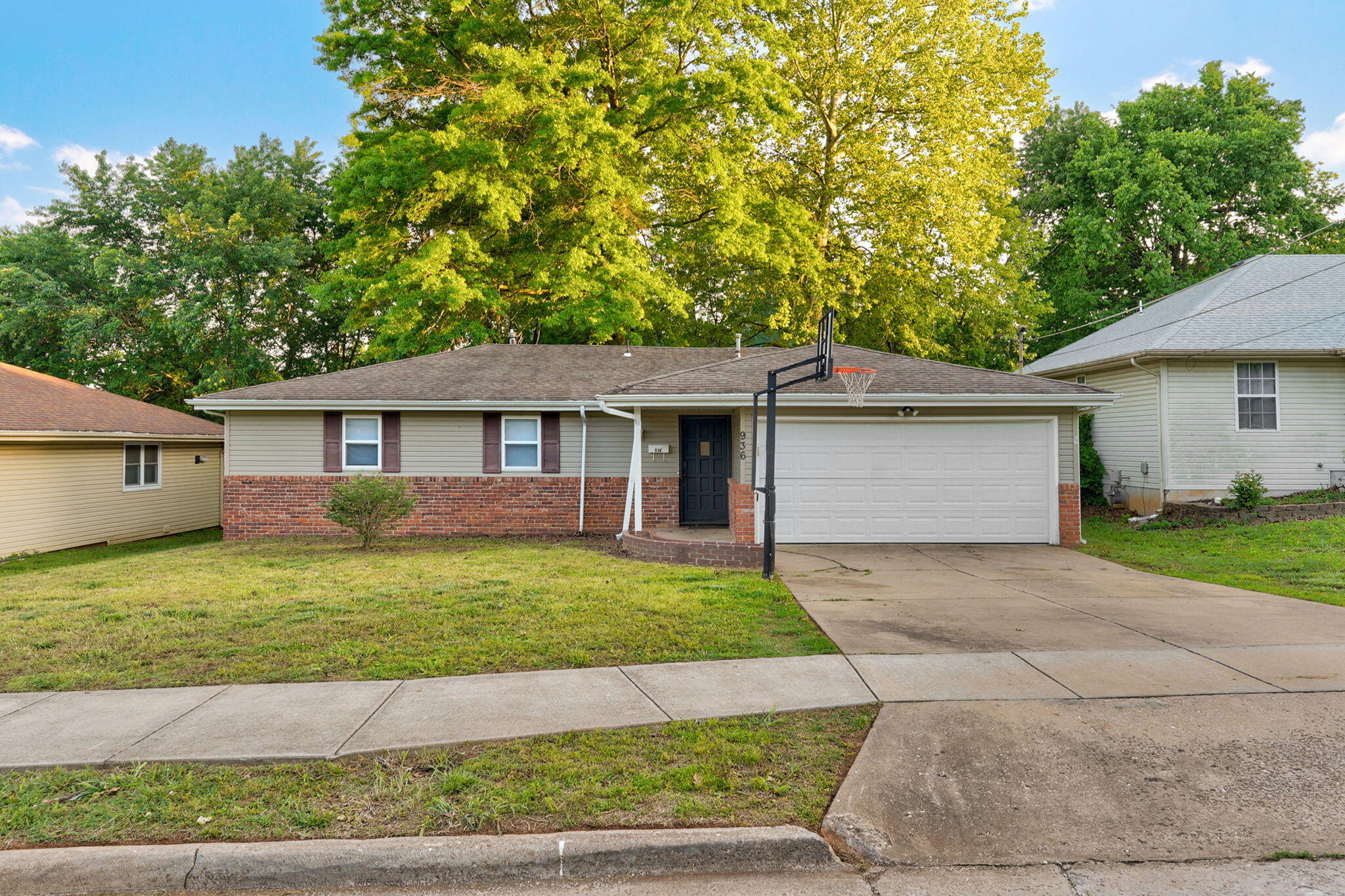 936 W Glenwood Street, Springfield MO 65807