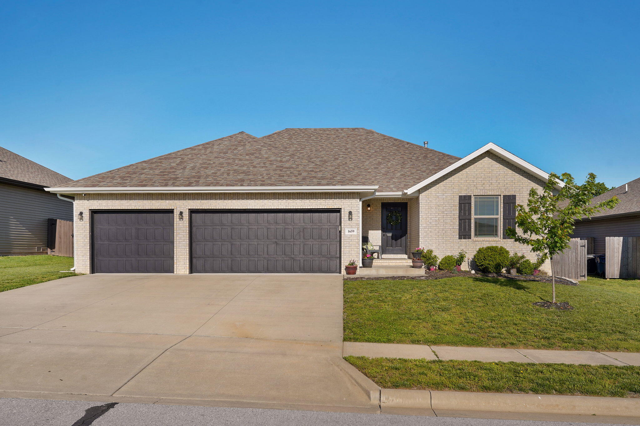 1659 N Kingfisher Drive, Nixa MO 65714