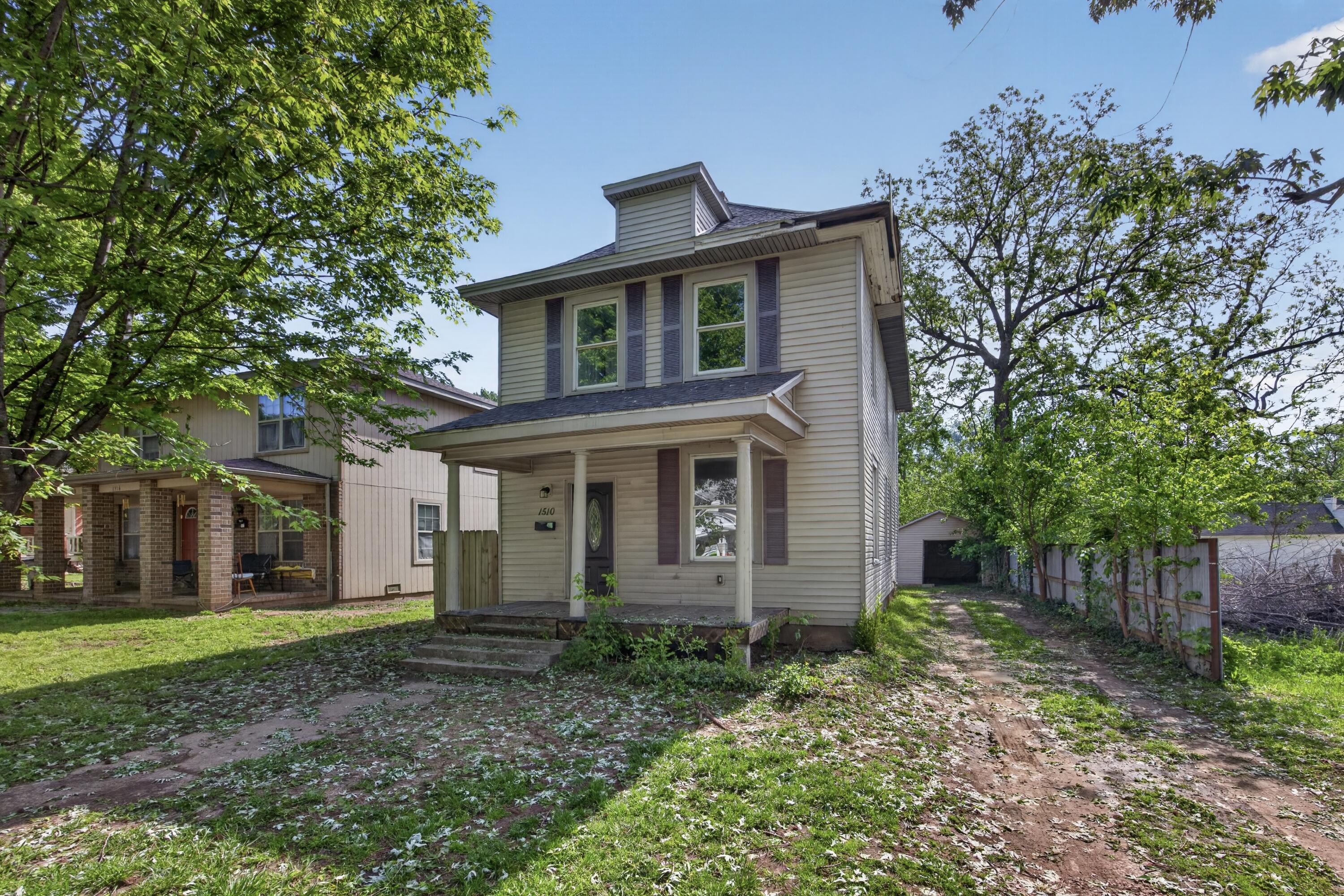 1510 N Grant Avenue, Springfield MO 65803