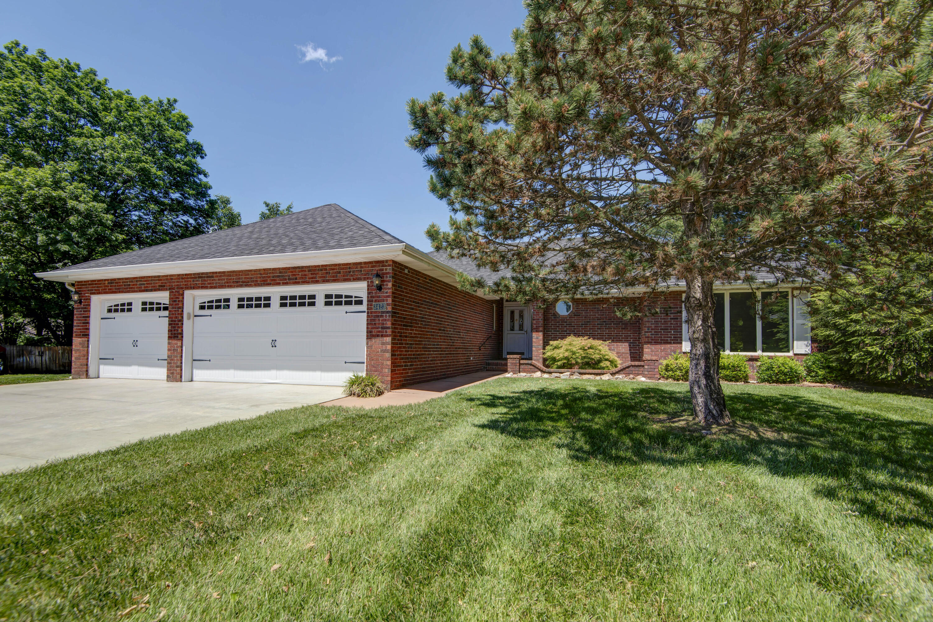3423 W Morningside Court, Springfield MO 65807
