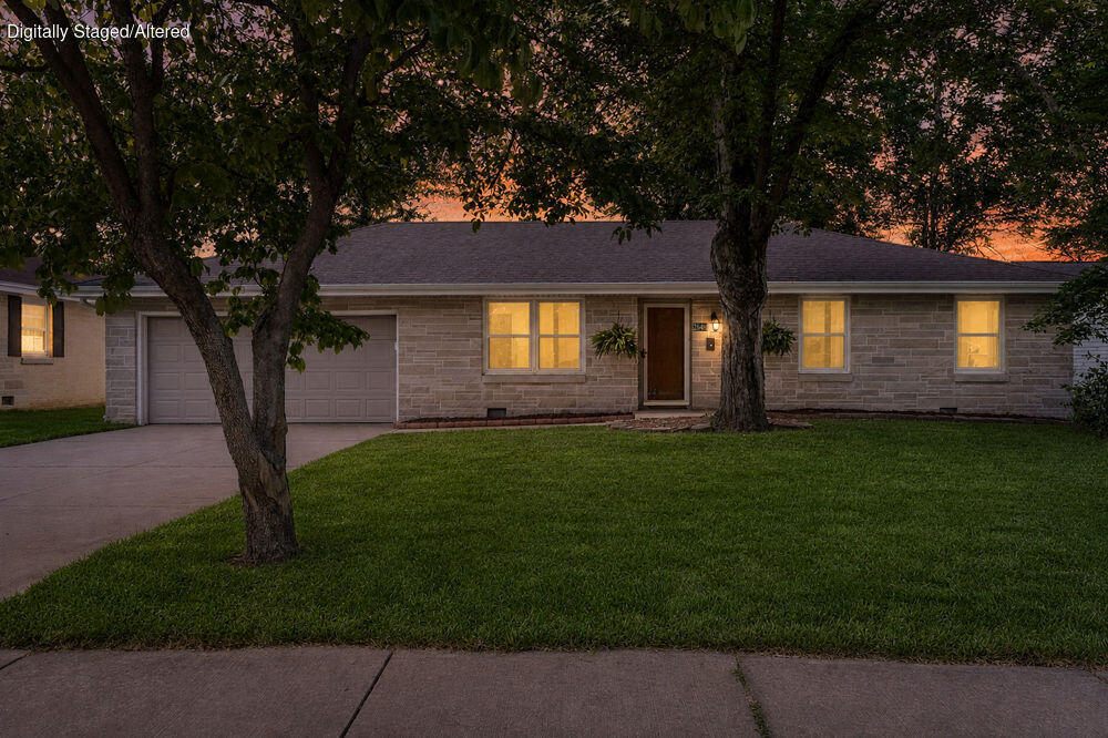 2648 E Grand Street, Springfield MO 65804