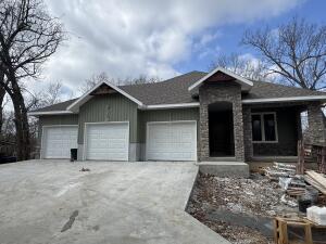 1907 N Lake Lane, Nixa MO 65714