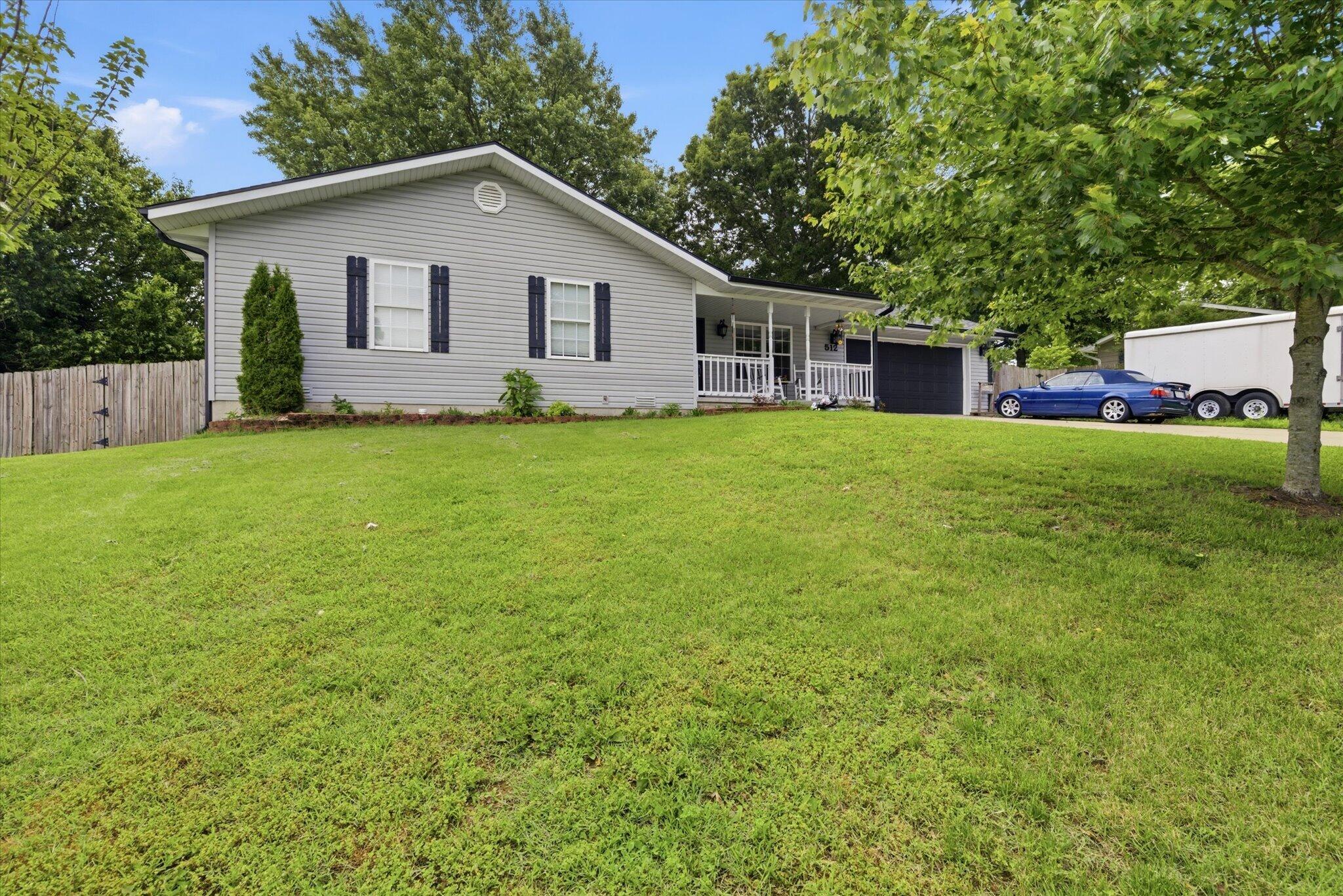 512 N Dill Street, Marshfield MO 65706