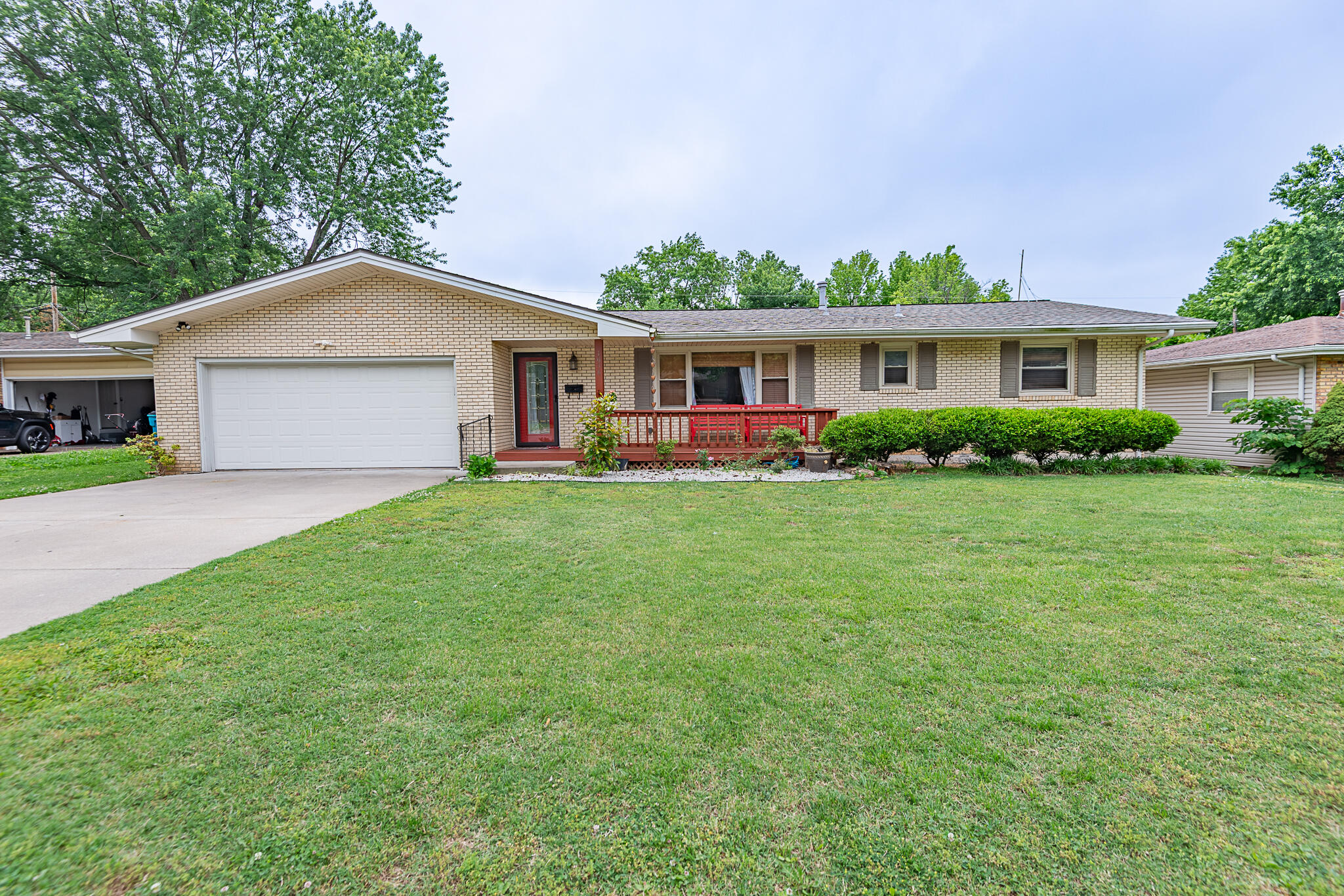 1036 E Edgewood Street, Springfield MO 65807