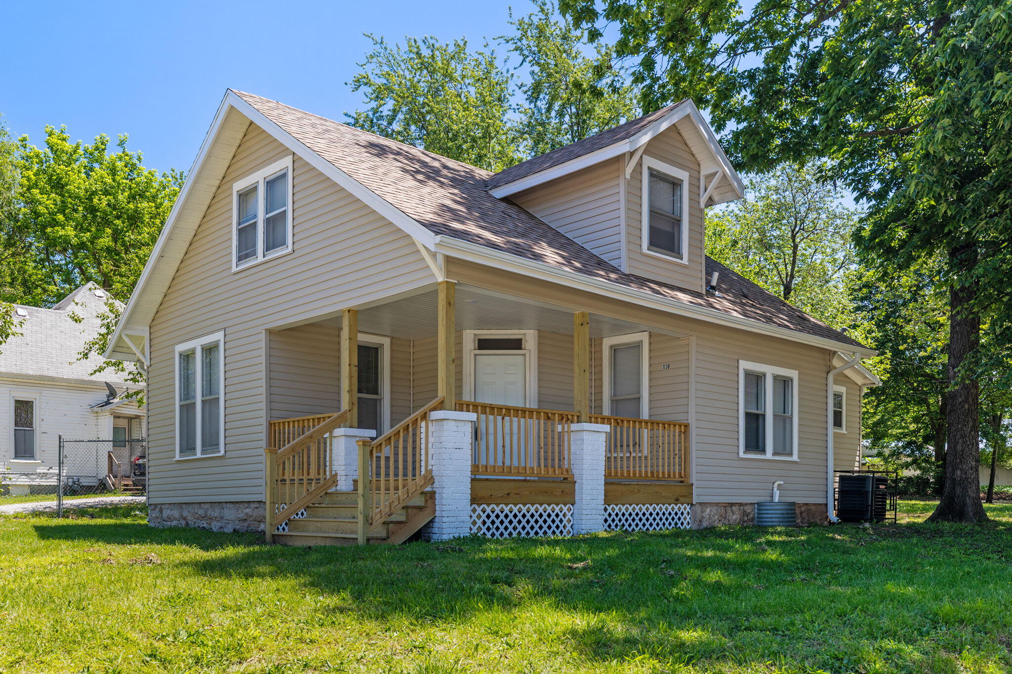 1130 W Atlantic Street, Springfield MO 65803