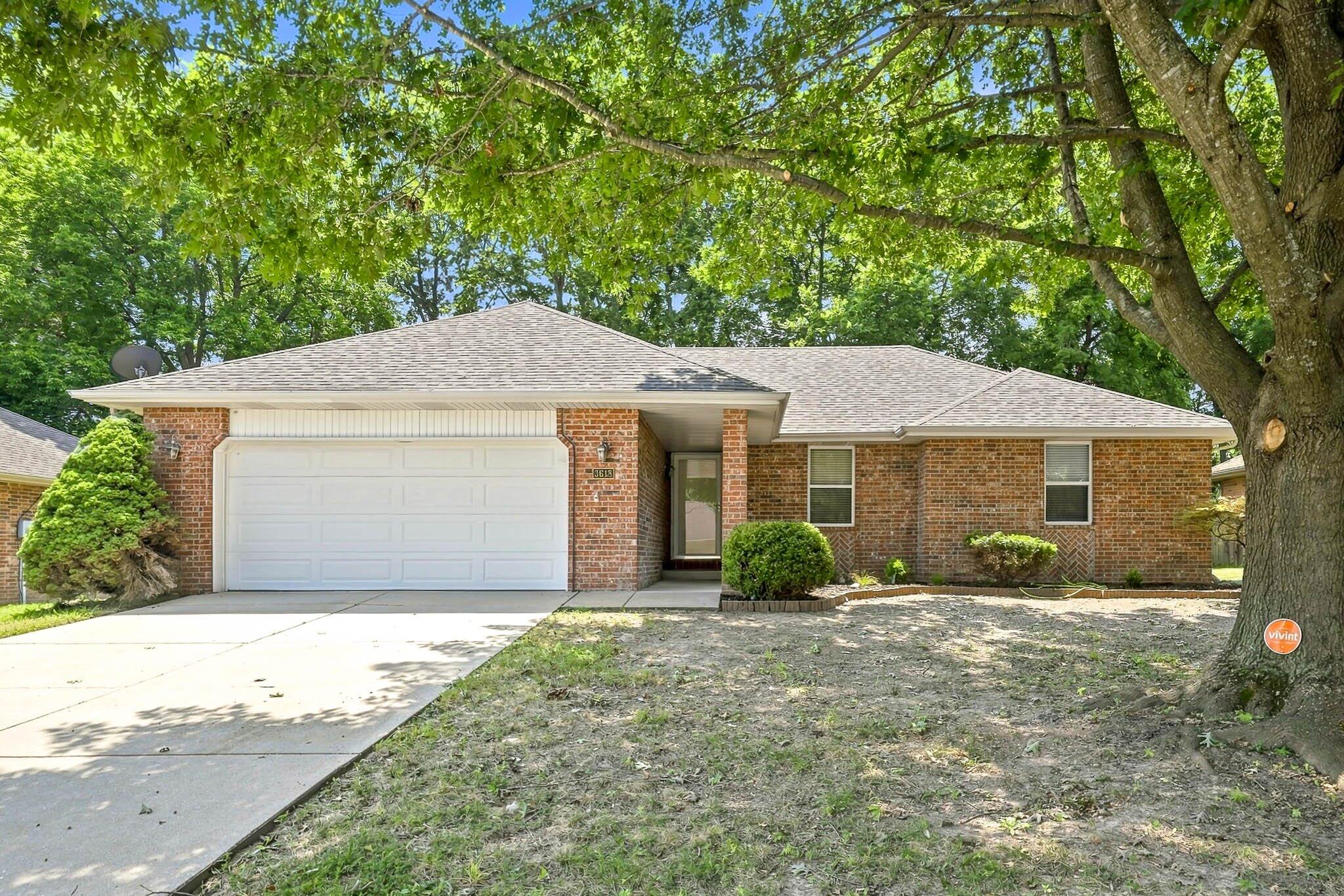 3618 W Vincent Drive, Springfield MO 65810