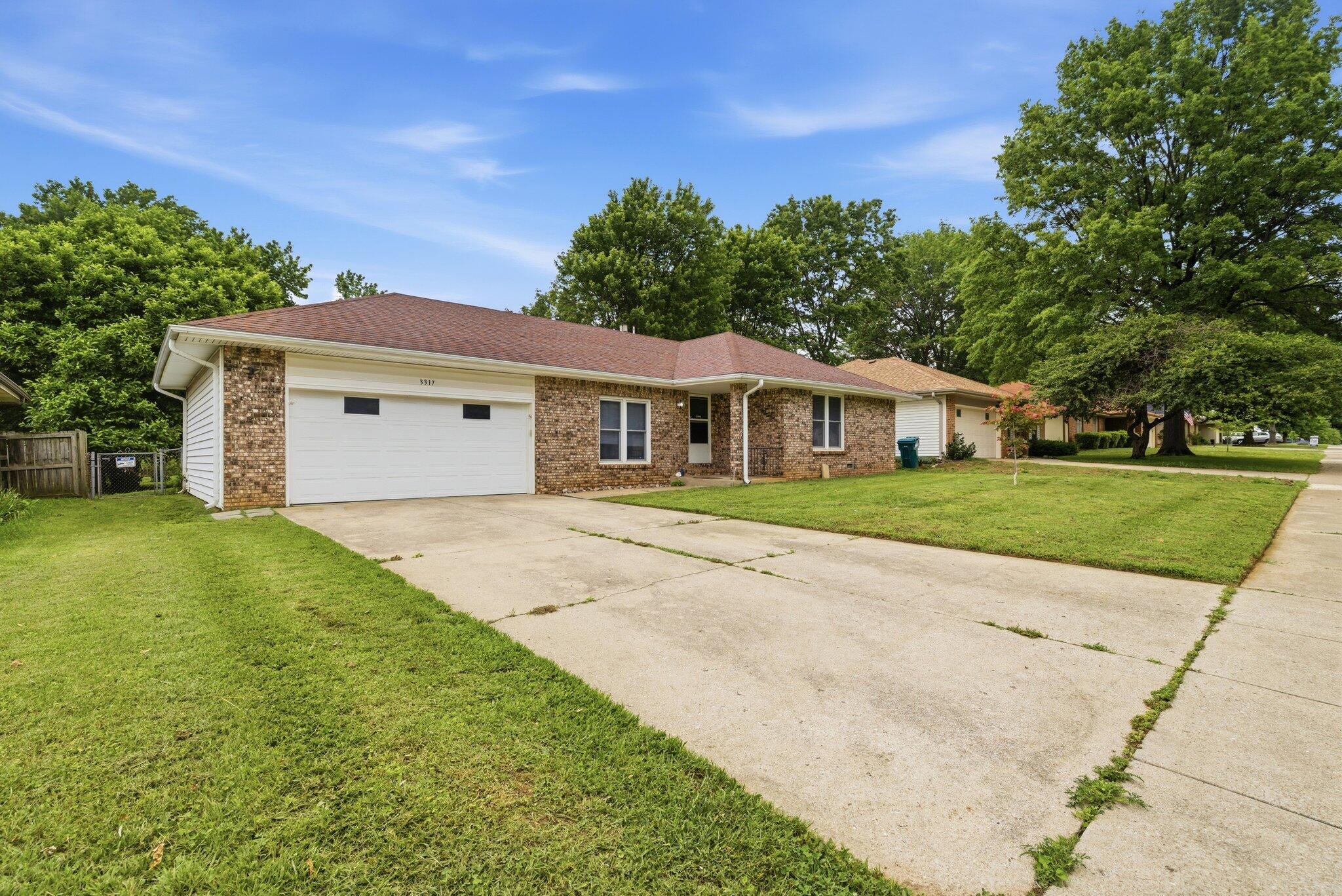 3317 S Benton Avenue, Springfield MO 65807